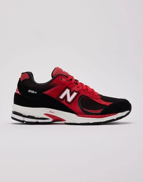 New Balance 2002R Fashion trends by region Fashion influencers' recommendations