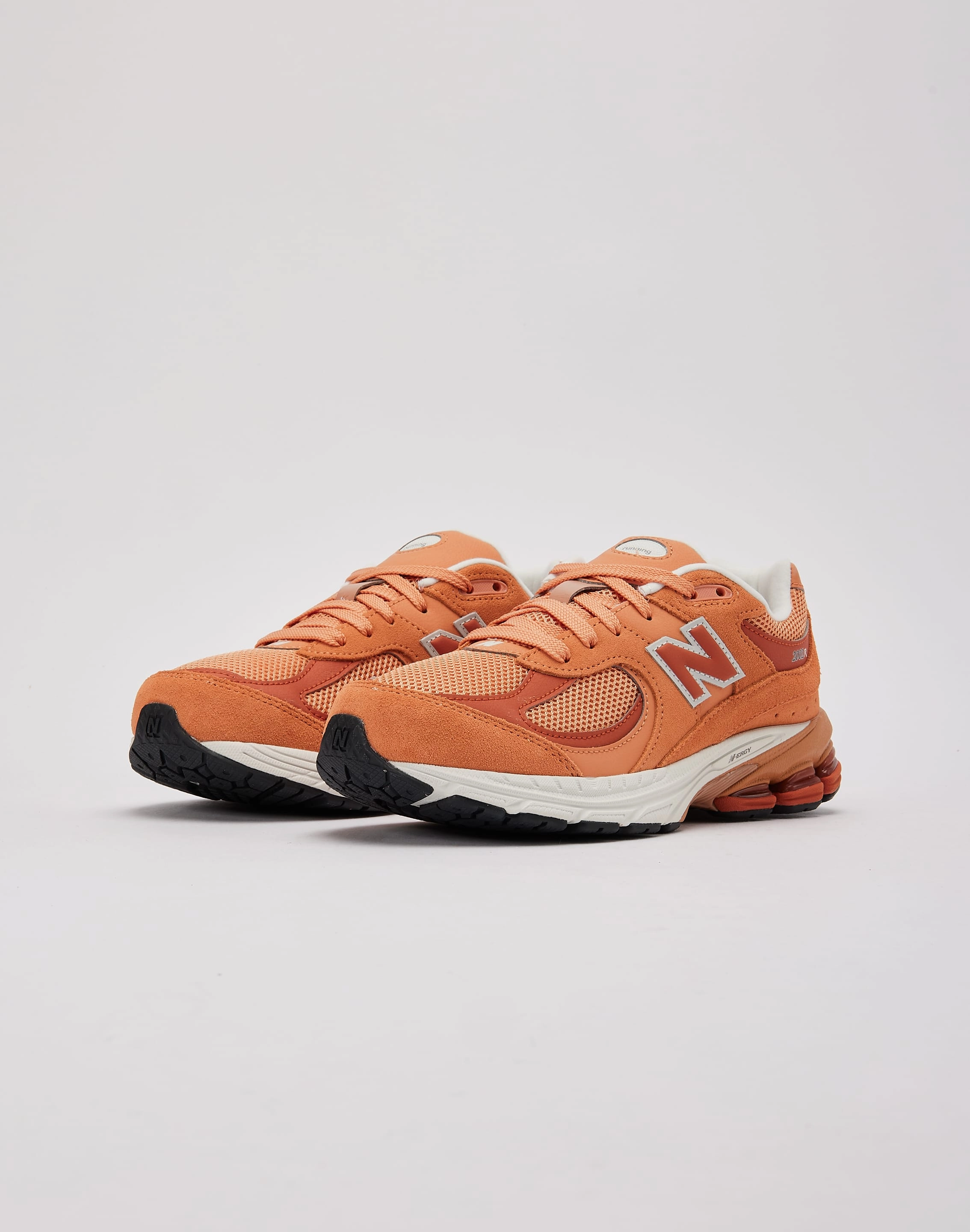 New Balance 2002R Grade-School Everyday wear