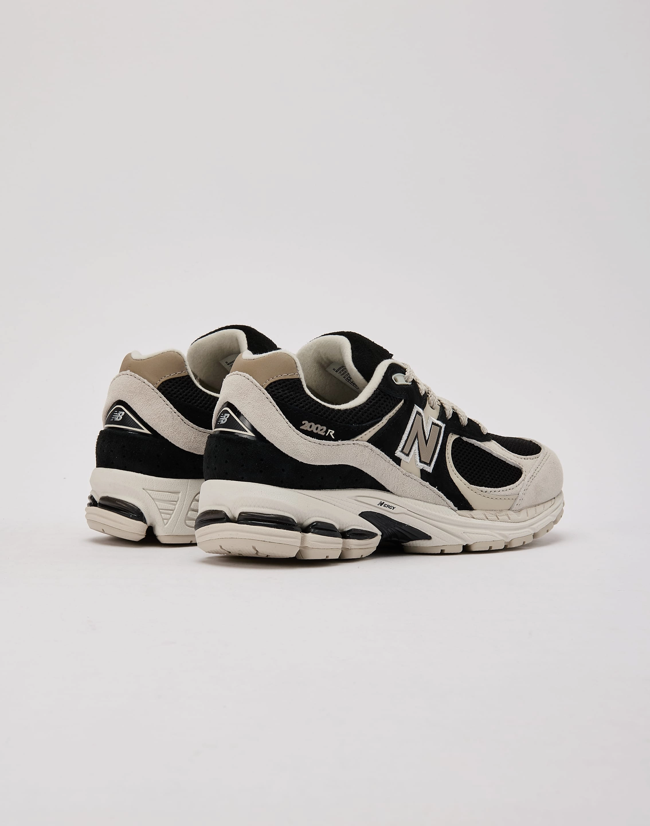 New Balance 2002R Grade-School Linen - crafted fashion