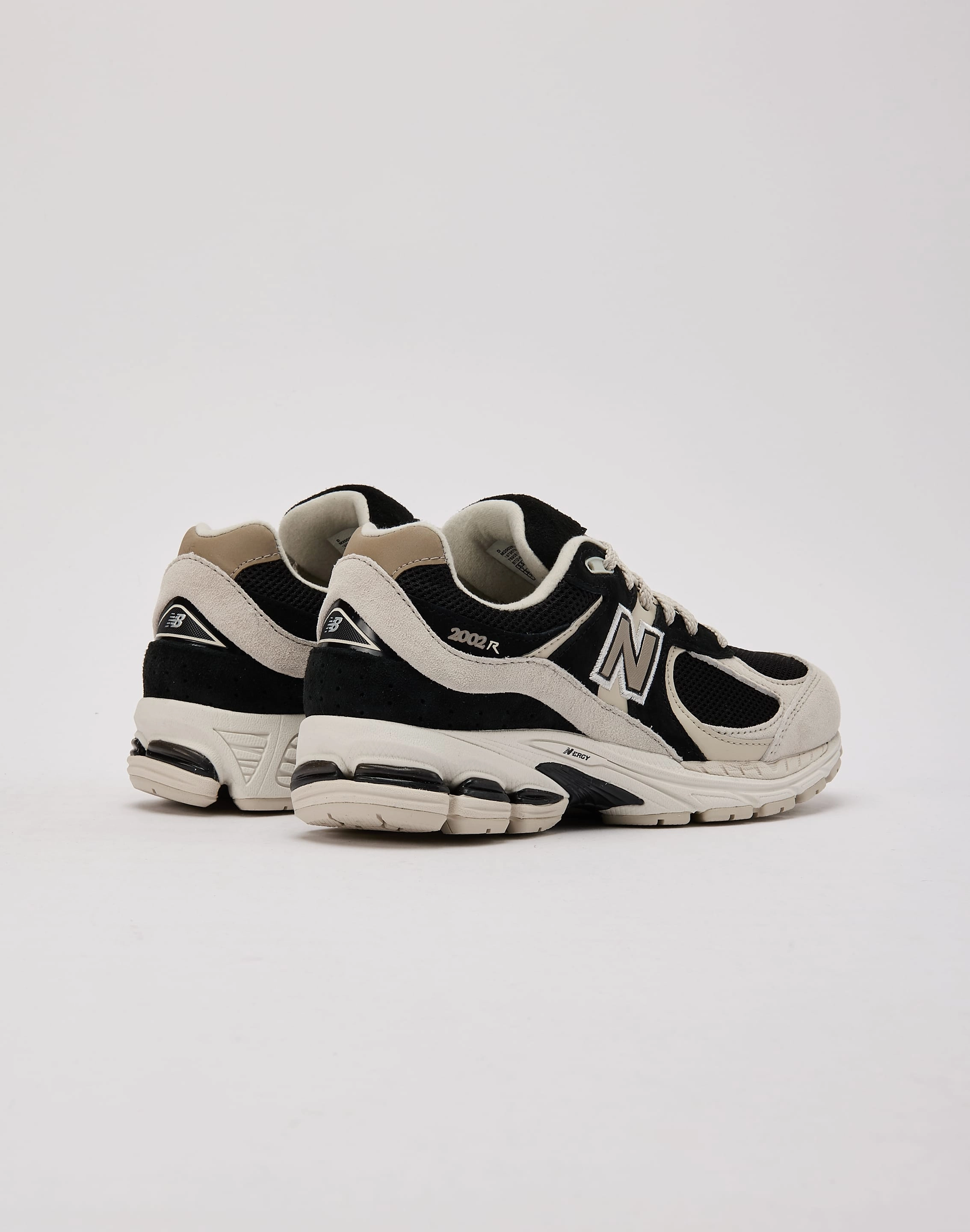New Balance 2002R Grade-School Linen - crafted fashion
