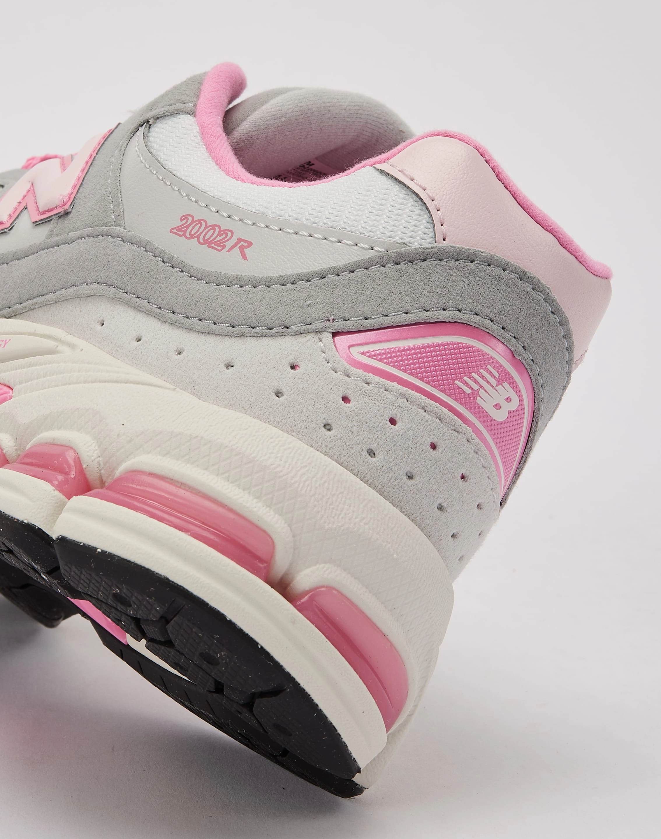 New Balance 2002R Grade-School Upcycled fashion