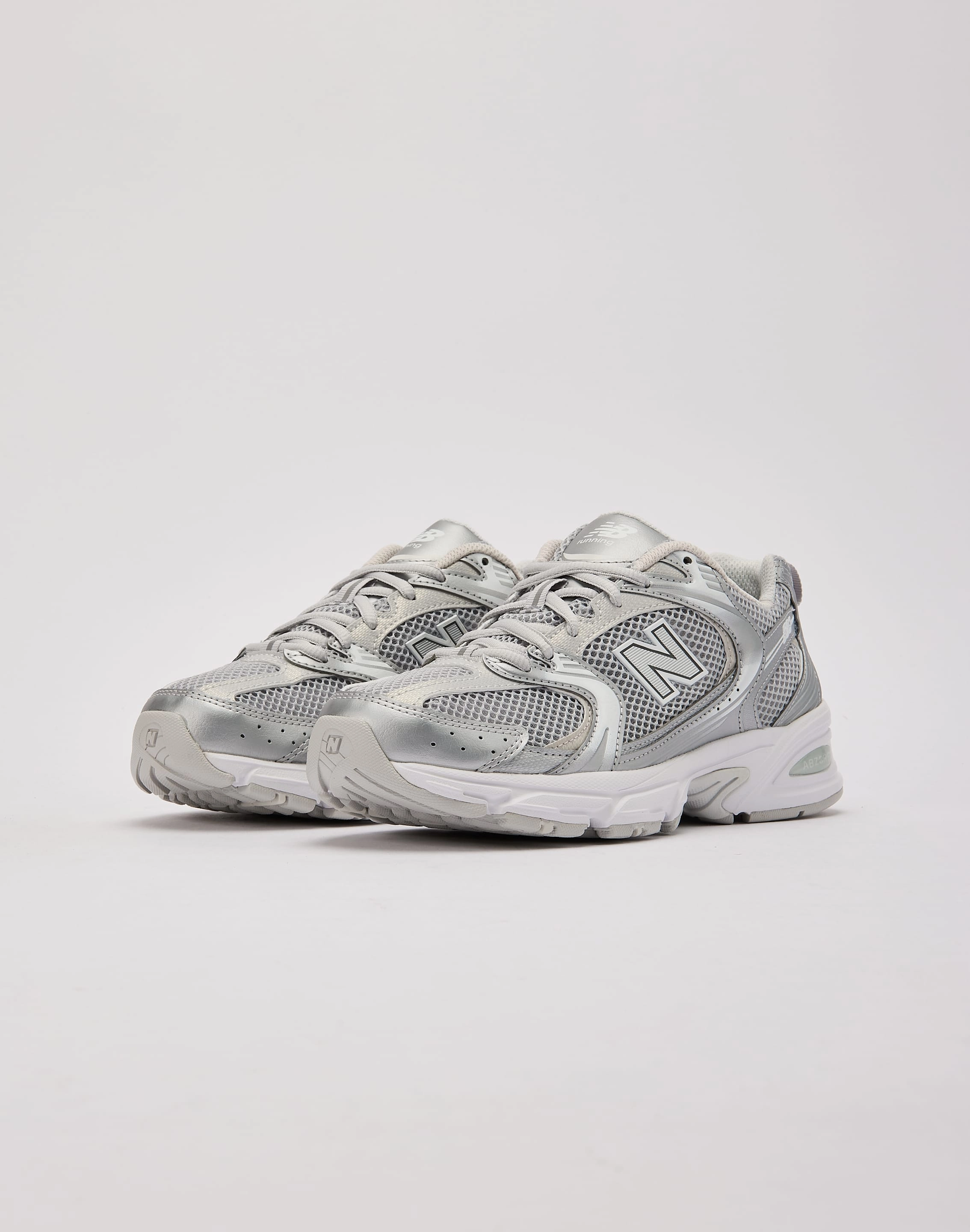 New Balance 530 Grade-School Designer fashion items