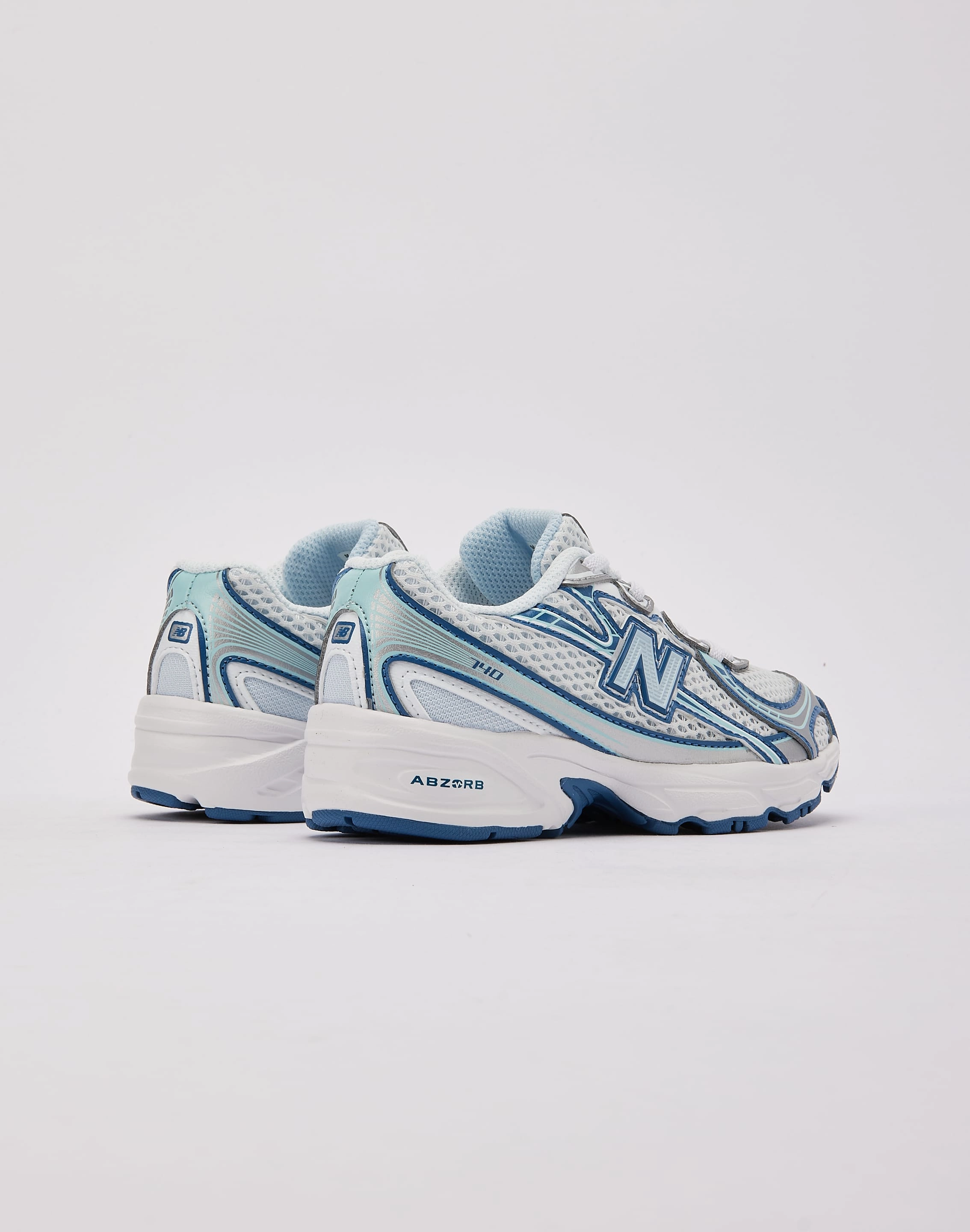 New Balance 740 Bungee Pre-School Fashion lookbook