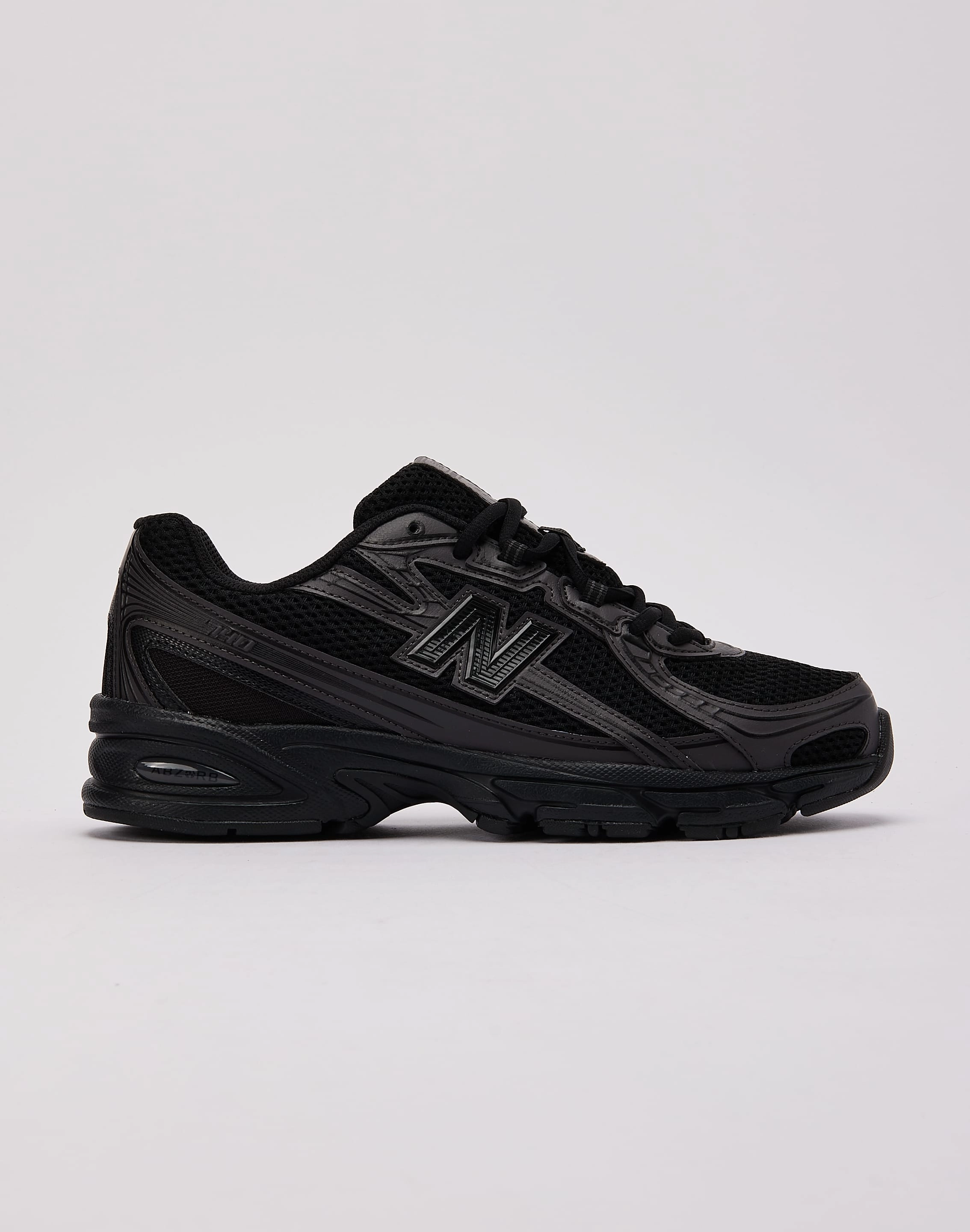 Upcycled fashion New Balance 740 Classic fashion pieces