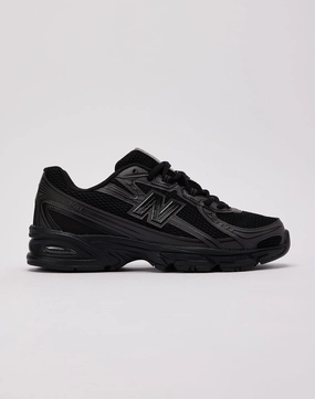 New Balance 740 Fashion for all body types Fashion for all body types