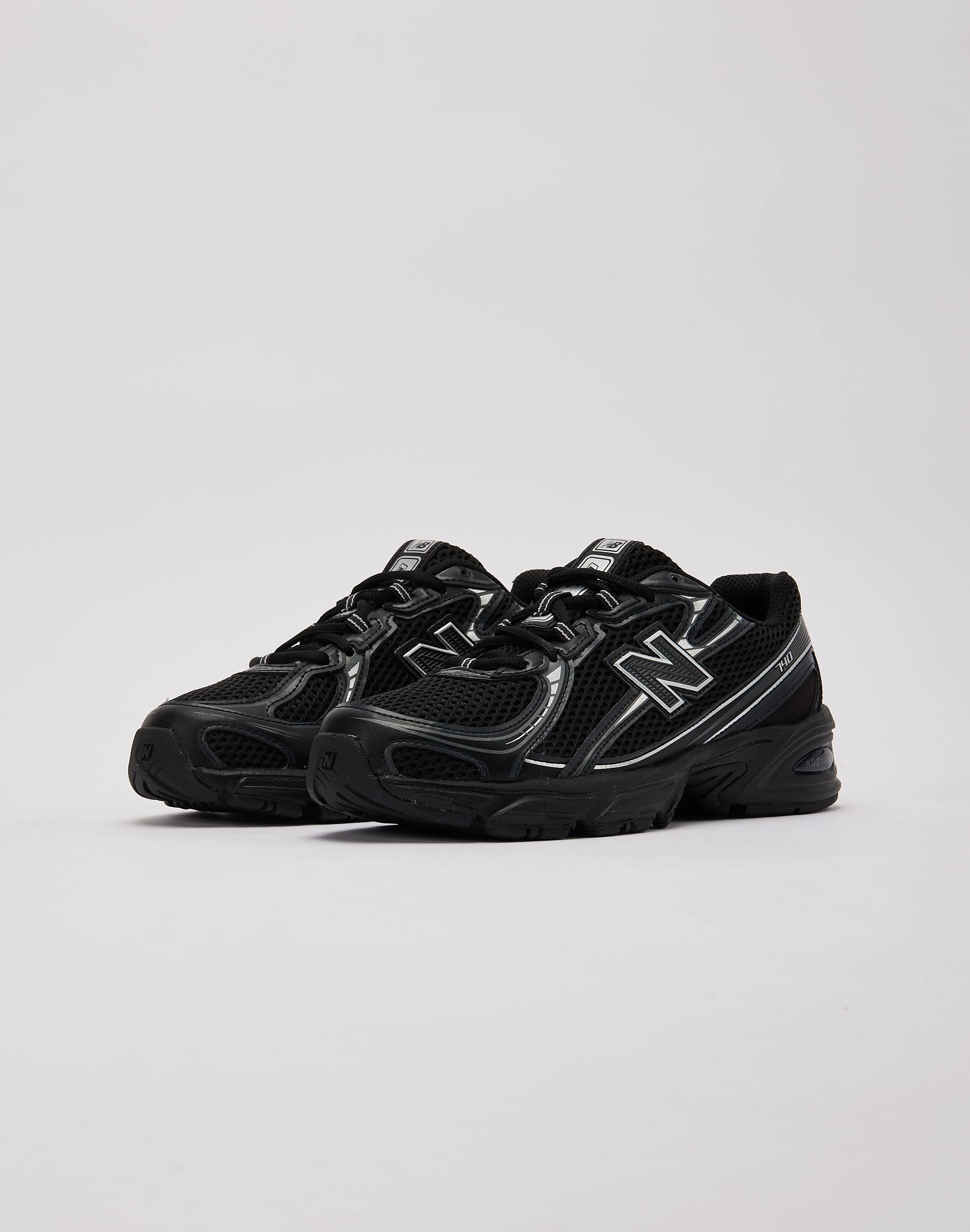 New Balance 740 Grade-School Minimalist fashion