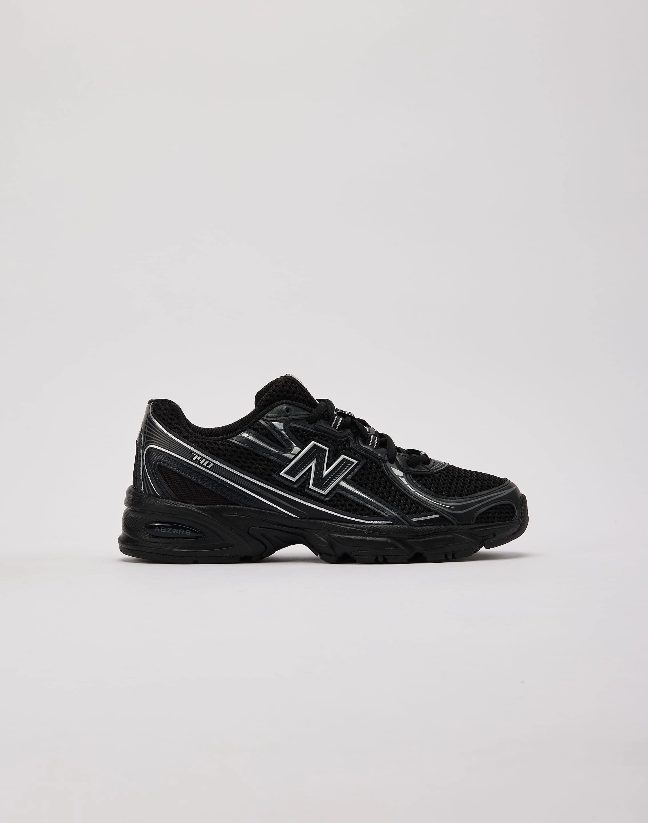 New Balance 740 Grade-School Minimalist fashion Fashion influencers' recommendations