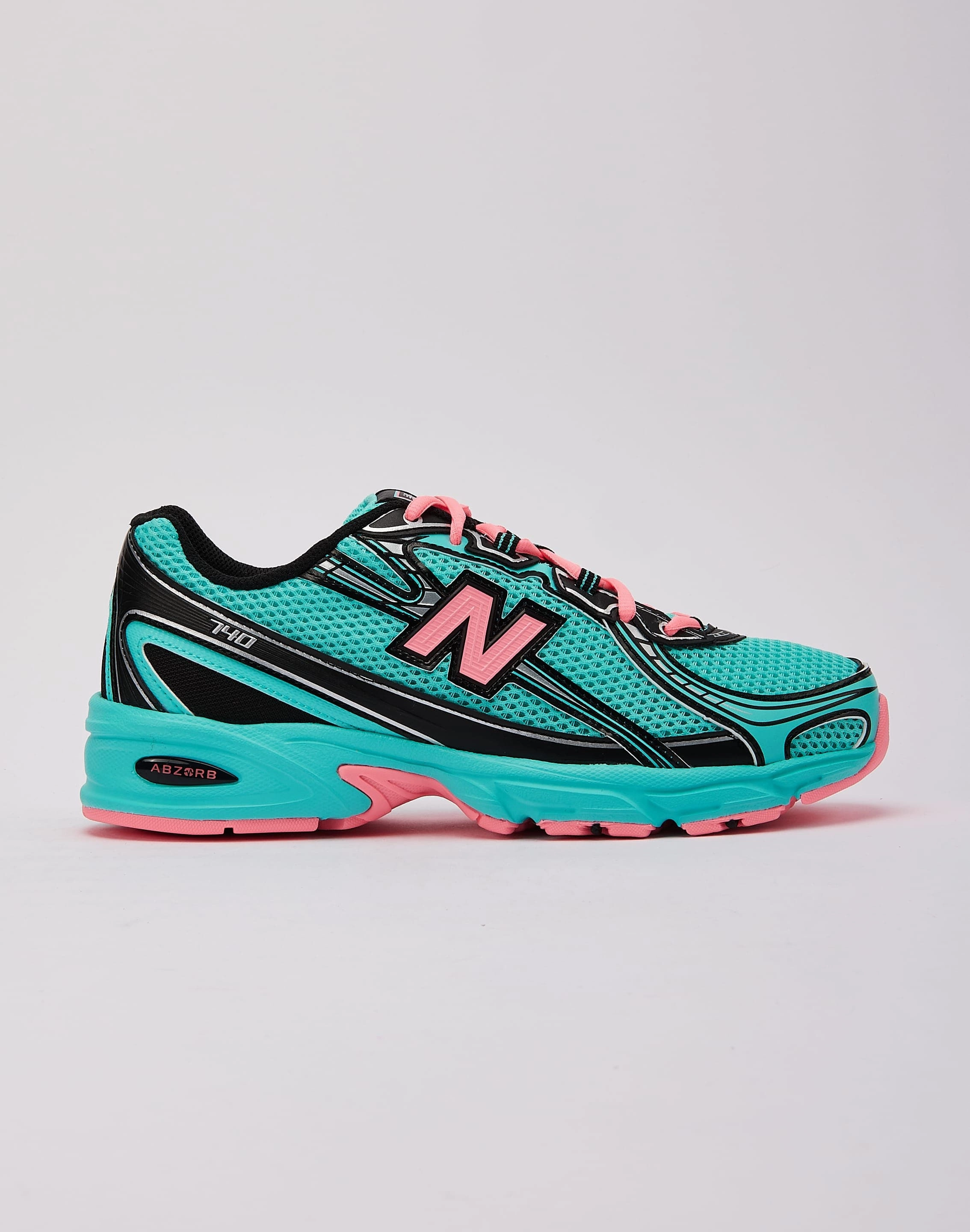 Comfortable apparel New Balance 740 Organic fashion products