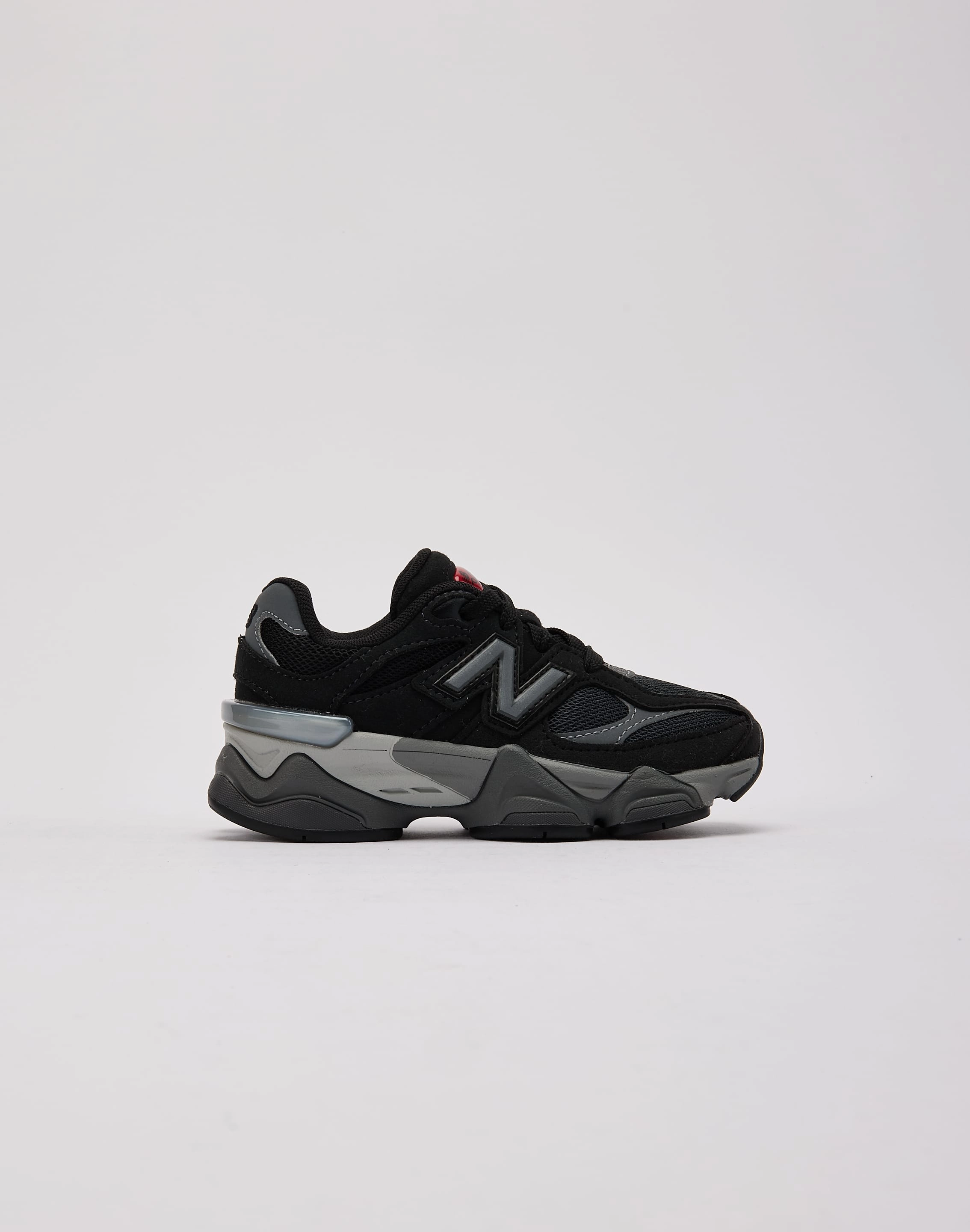 New Balance 9060 Pre-School Fashion for all body types Modern fashion
