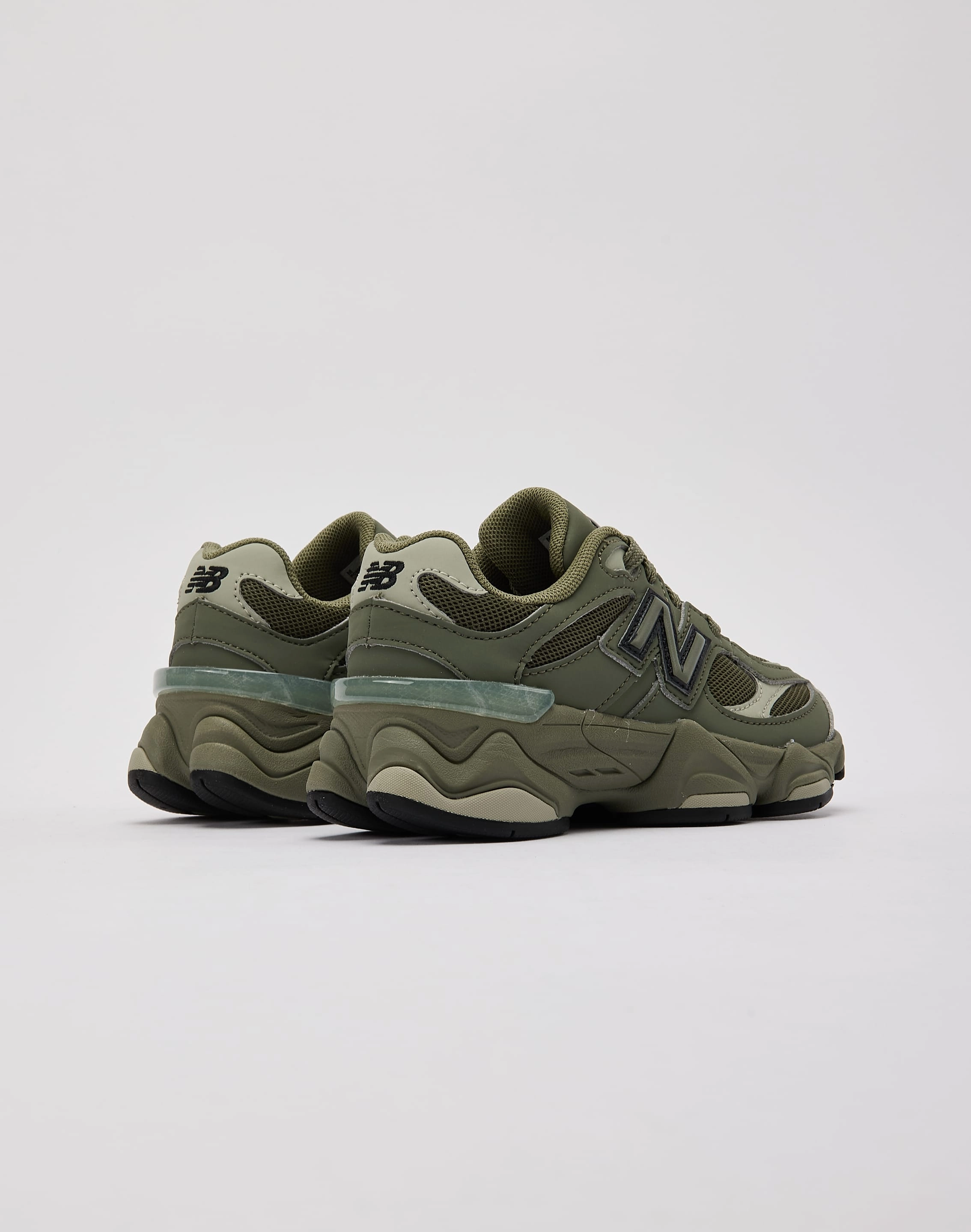 New Balance 9060 Pre-School Fashion must - haves