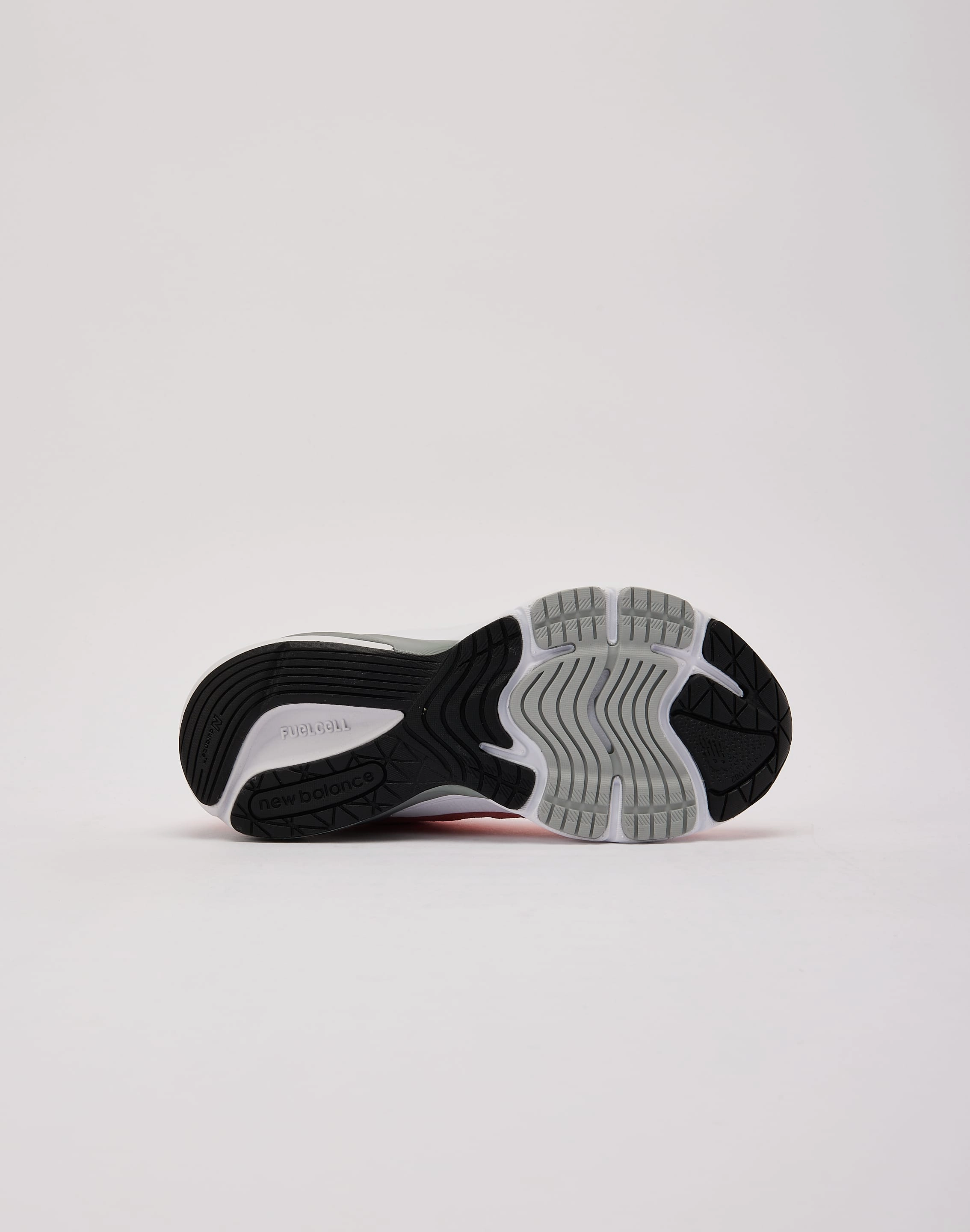 New Balance 990v6 Grade-School Apparel finds