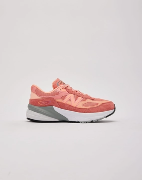 New Balance 990v6 Grade-School Apparel finds Seasonal wear