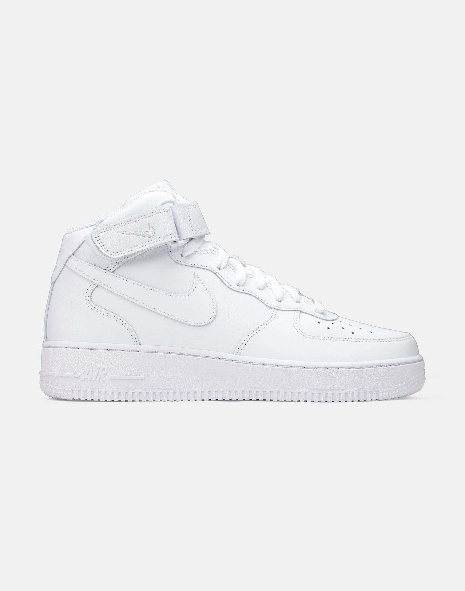 New fashion arrivals Nike Air Force 1 '07 Mid Luxury fashion items