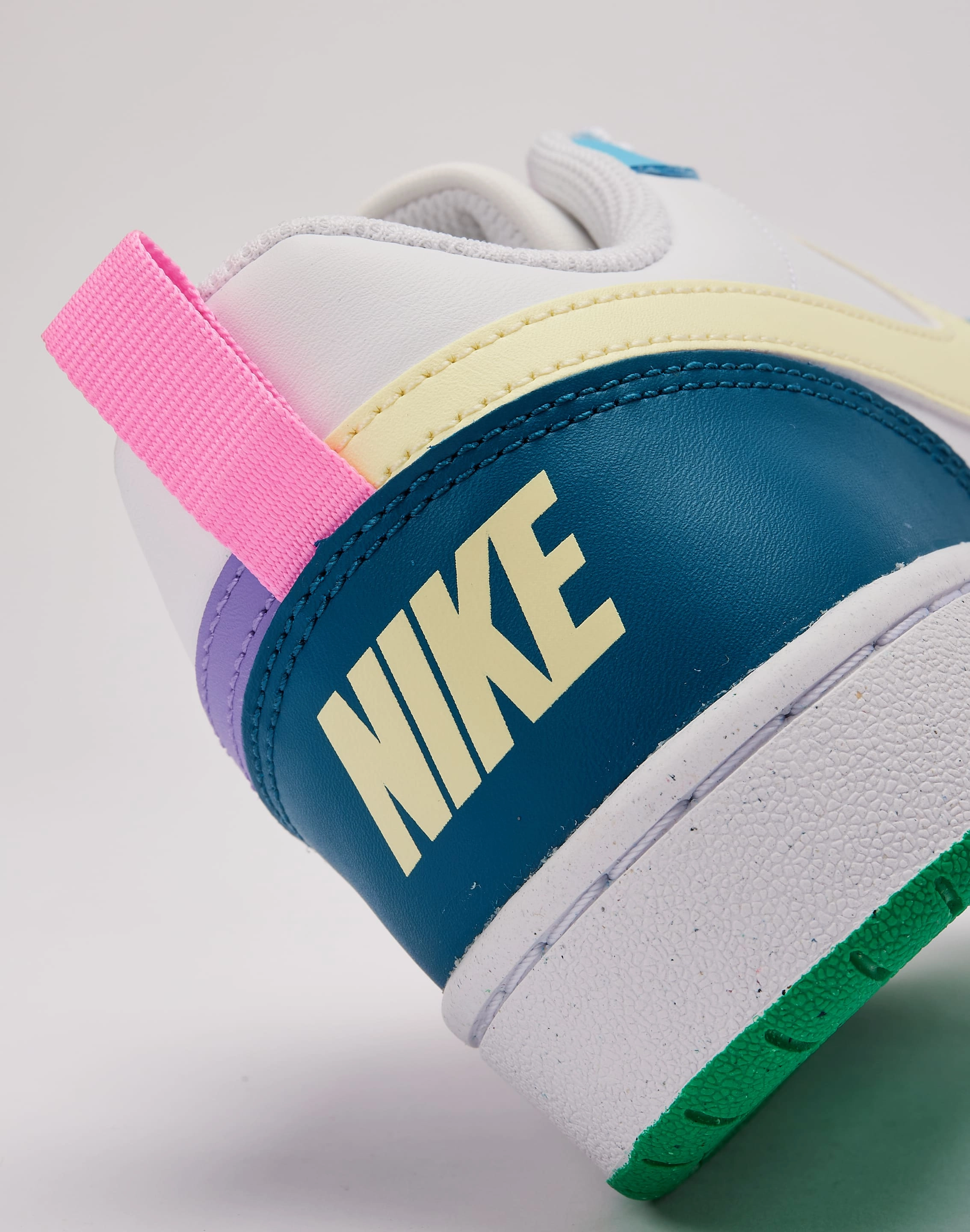 New fashion arrivals Nike Court Borough Low Grade-School