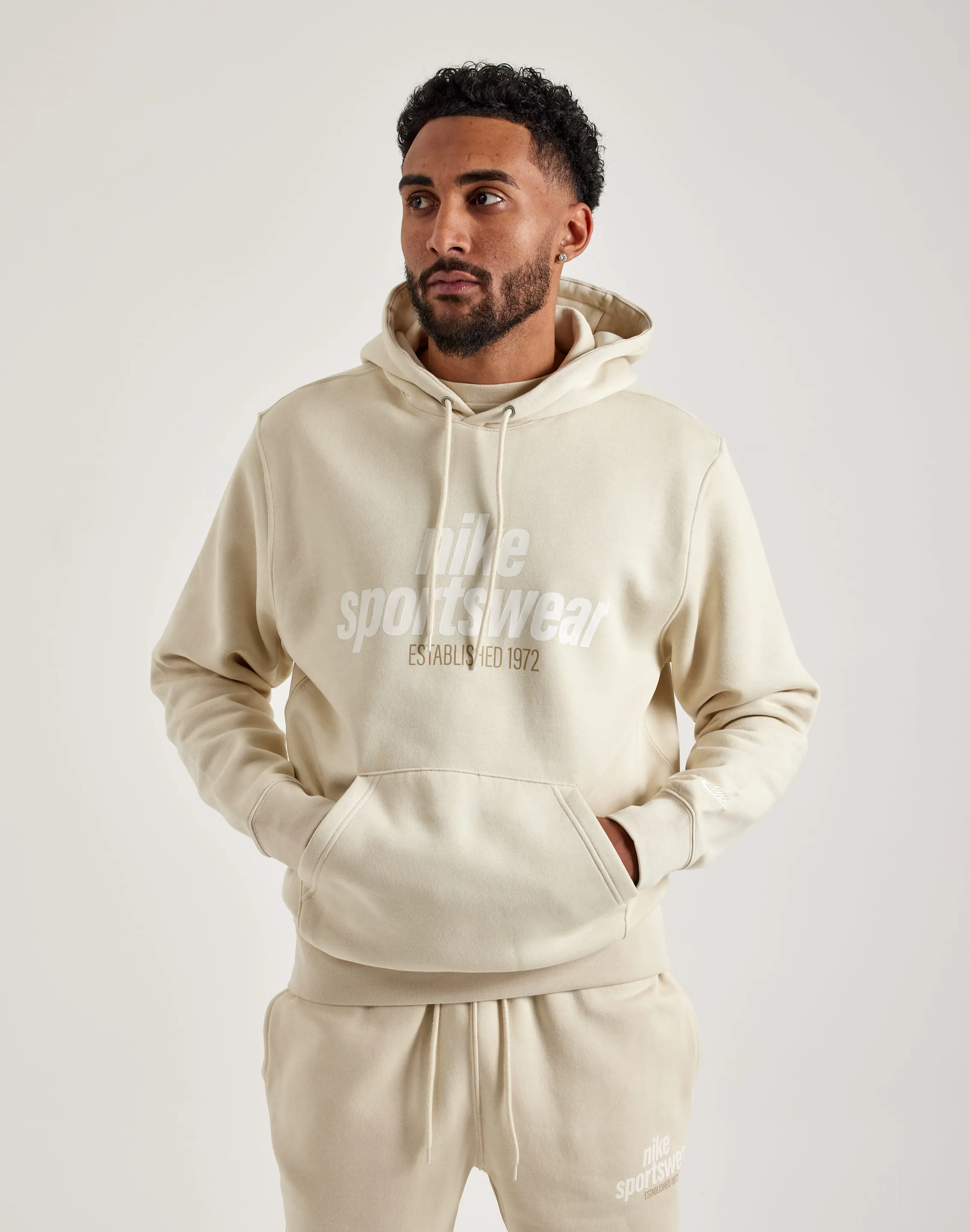 Hip - hop fashion Nike Club Fleece Pullover Hoodie Fashion models