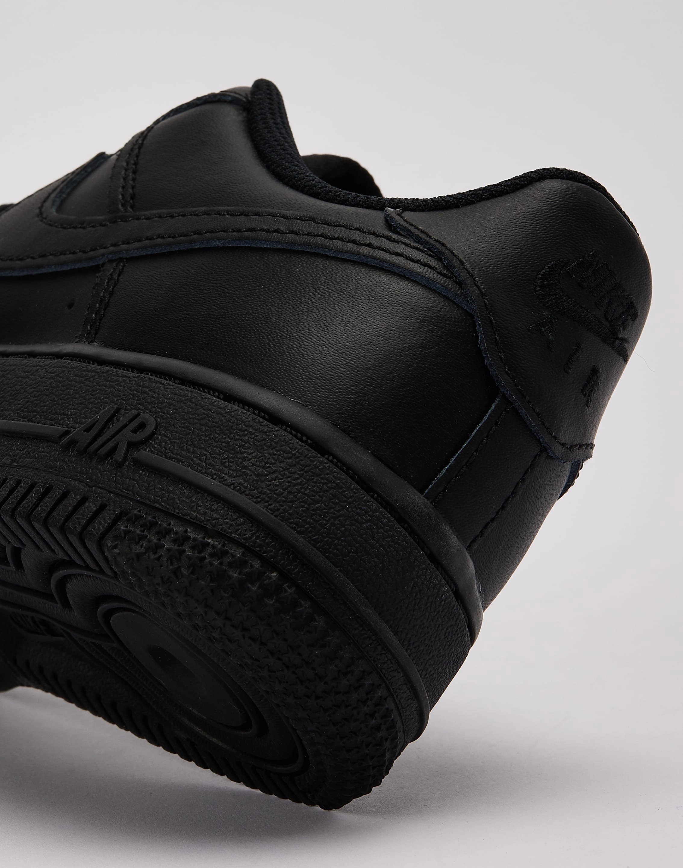Nike Air Force 1 LE Grade-School Fashion subscription services