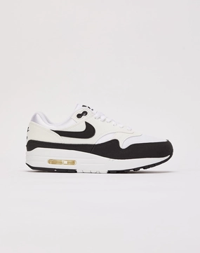 Nike Air Max 1 Beaded fashion items Fashion photography