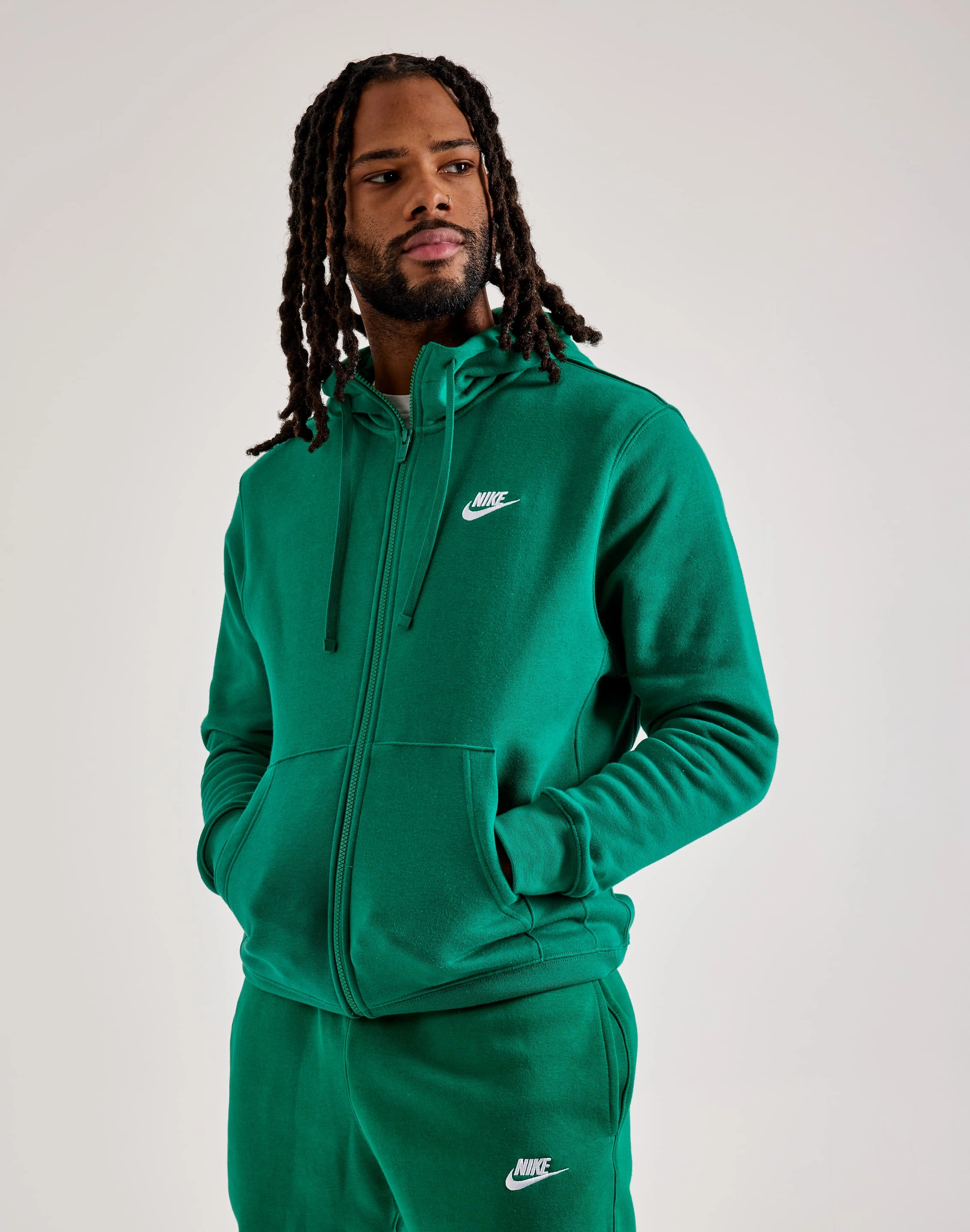 Nike Club Fleece Full-Zip Hoodie Retro fashion finds Hip - hop fashion