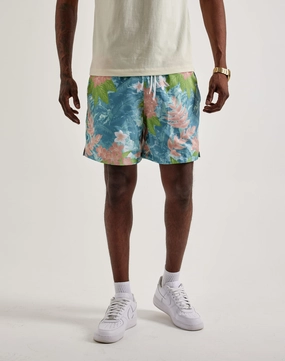 Nike Club Flow Shorts Fashion influencers' recommendations Fashion brands