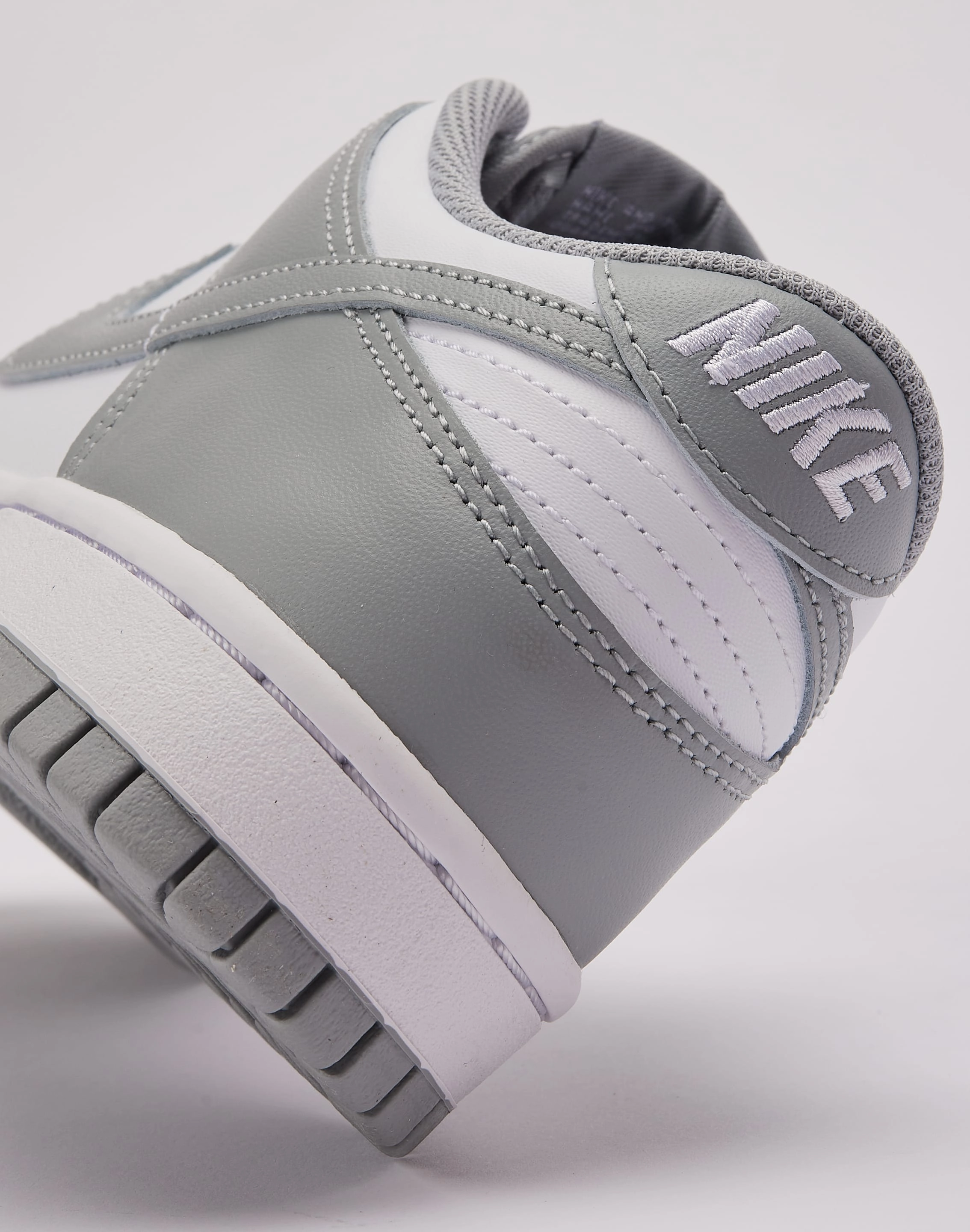 Nike Dunk Low Grade-School Affordable fashion