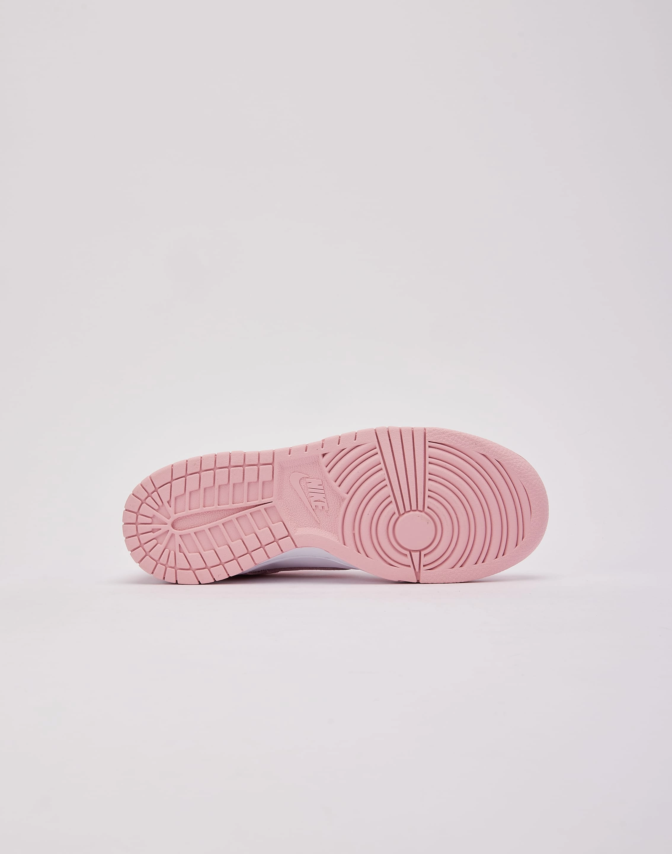 Nike Dunk Low Grade-School Fashion models