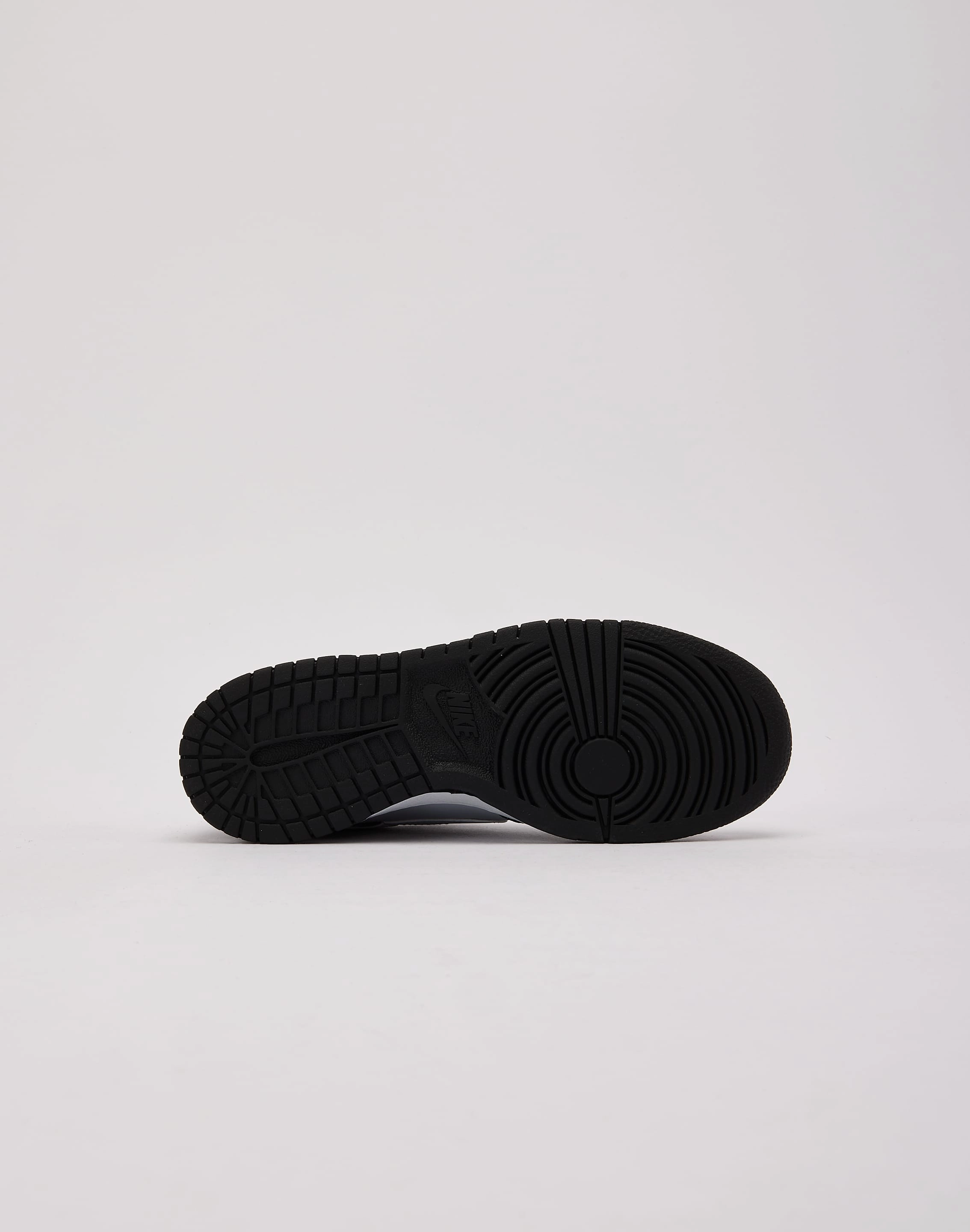 Nike Dunk Low Grade-School Fashion must - haves