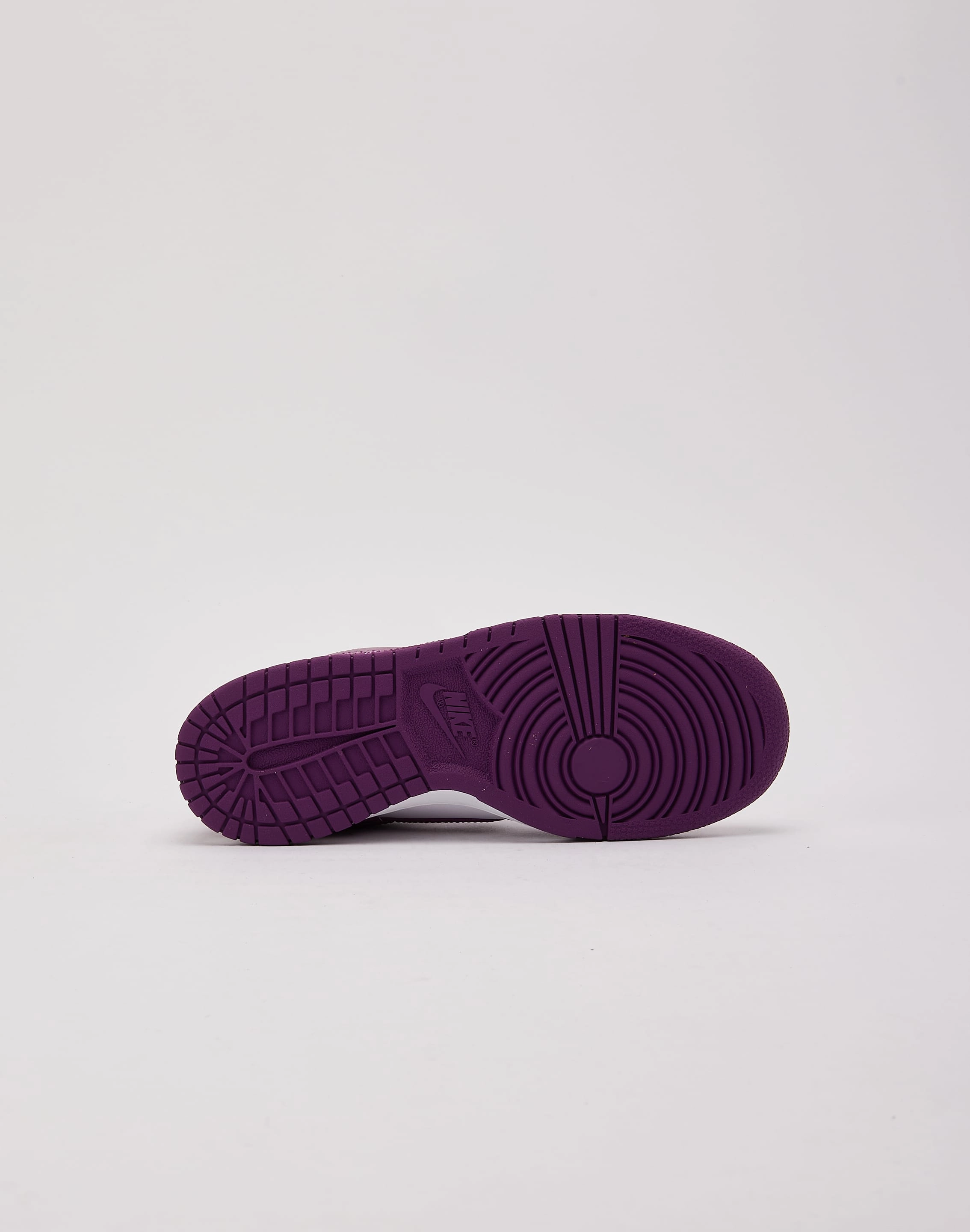 Nike Dunk Low Grade-School Fashion technology