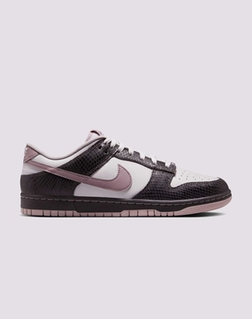 Nike Dunk Low "Medium Ash/Taupe Grey/Vast Grey" Classic fashion pieces Fashion storage (wardrobes, hangers, etc.)