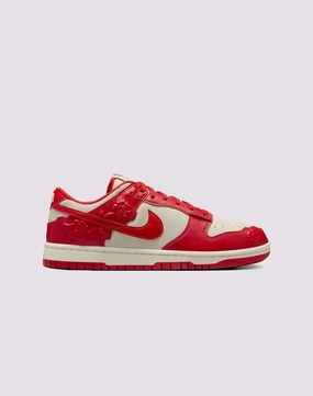 Nike Dunk Low "Roses" Ethical fashion choices Seasonal wear