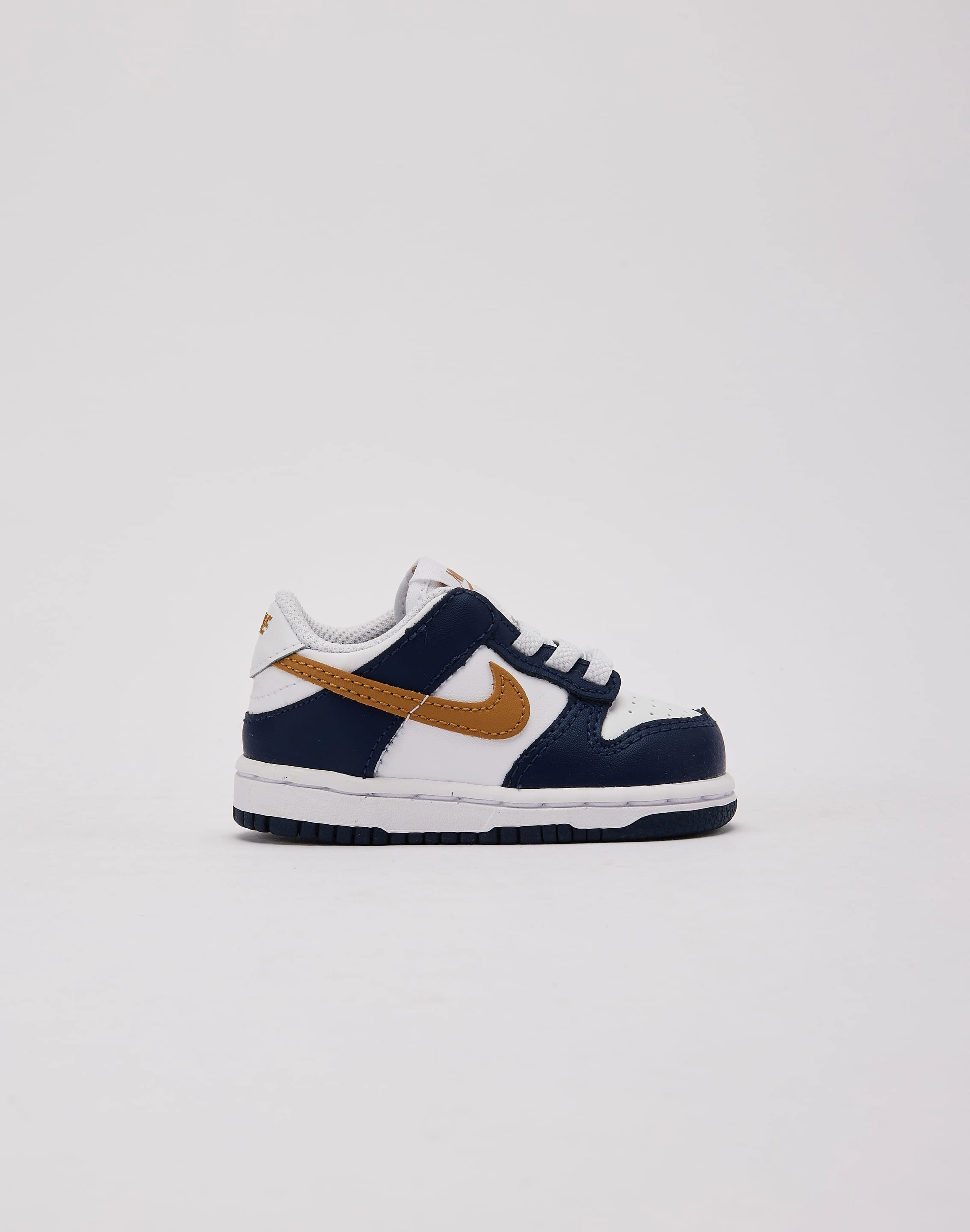 Seasonal wear Nike Dunk Low Toddler Fashion trends by region