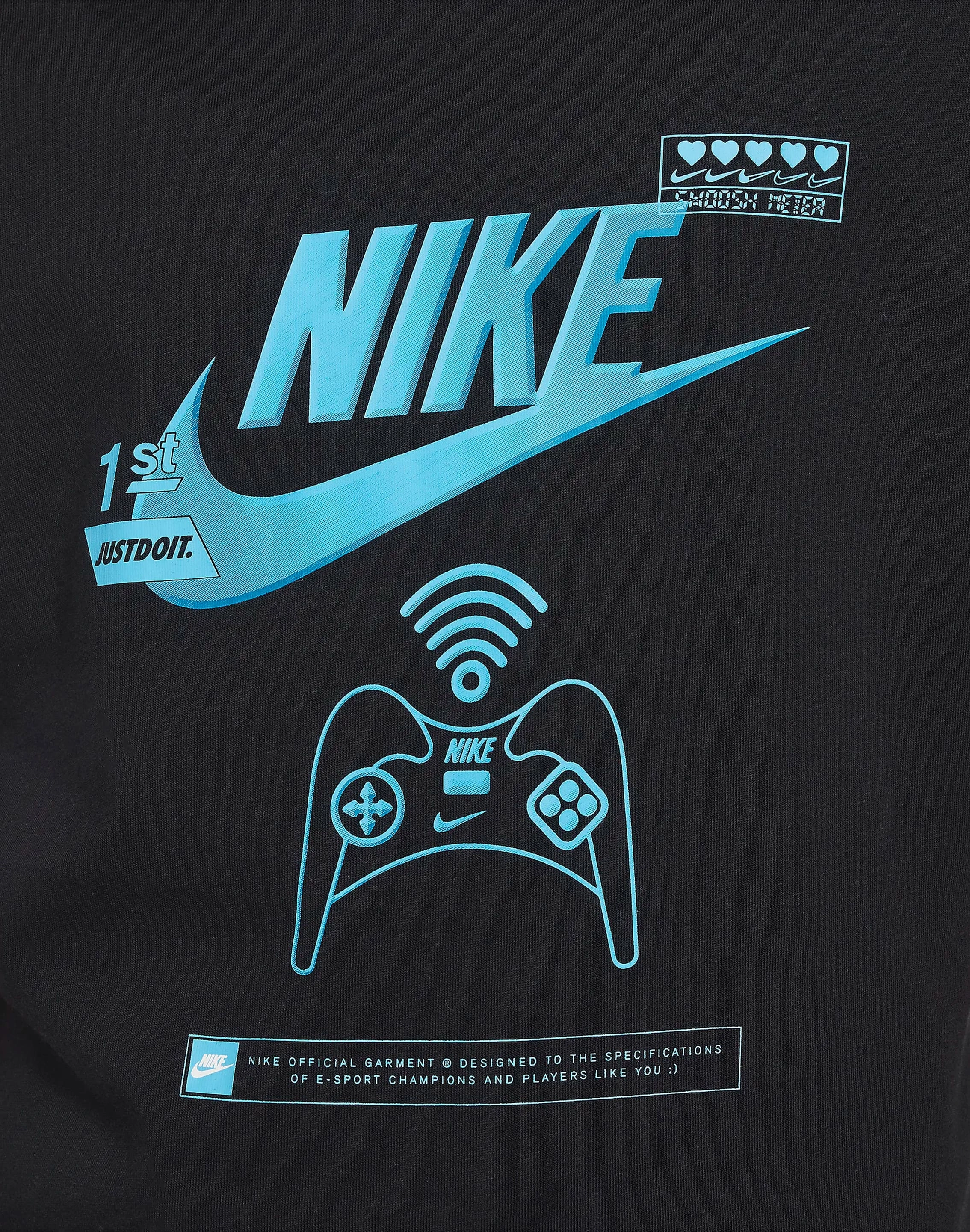 Nike Futura Tee Grade-School Runway fashion