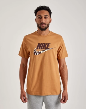 Nike Futura Tee Retro fashion finds Fashion rental