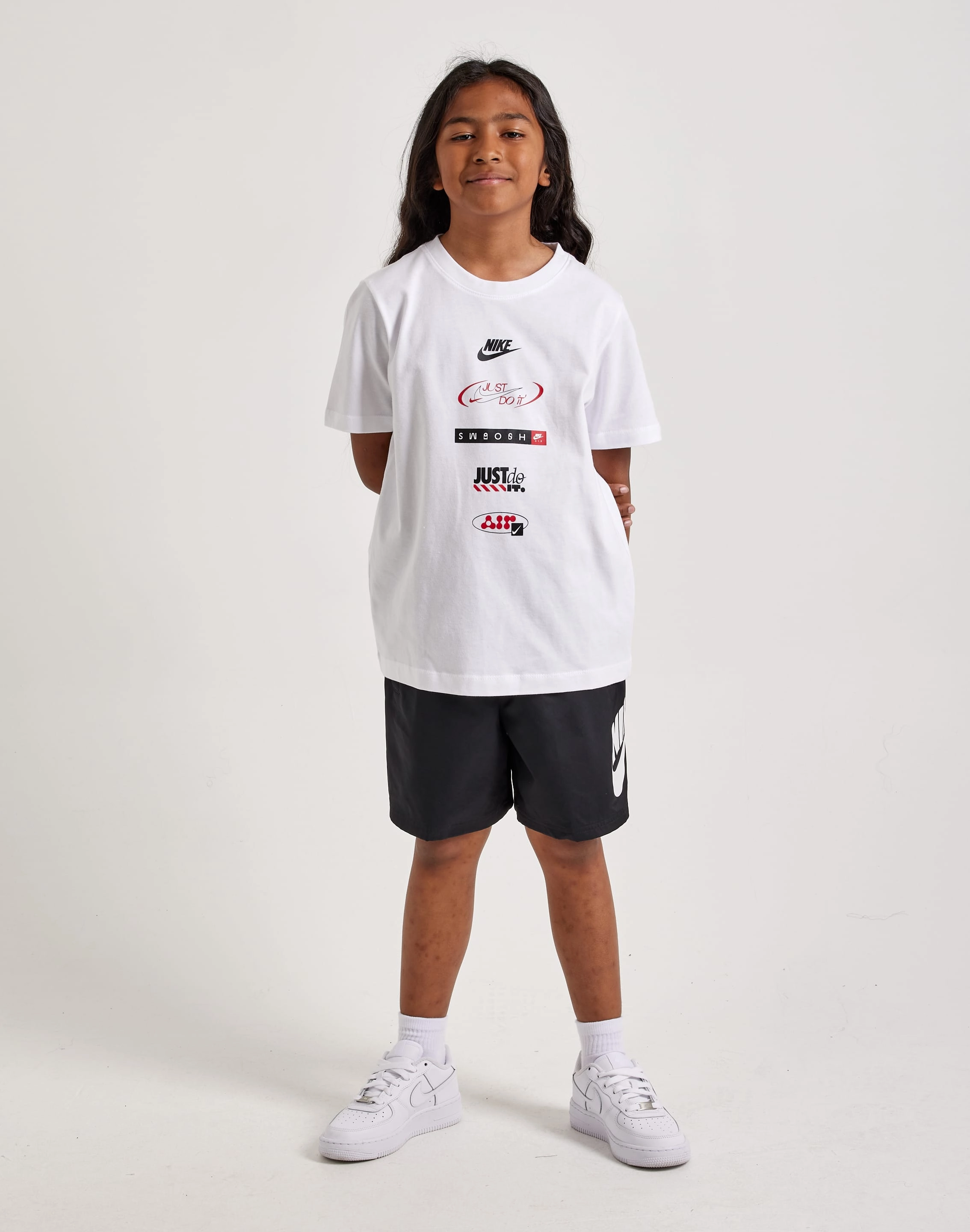 Nike Graphic Tee Grade-School Denim products