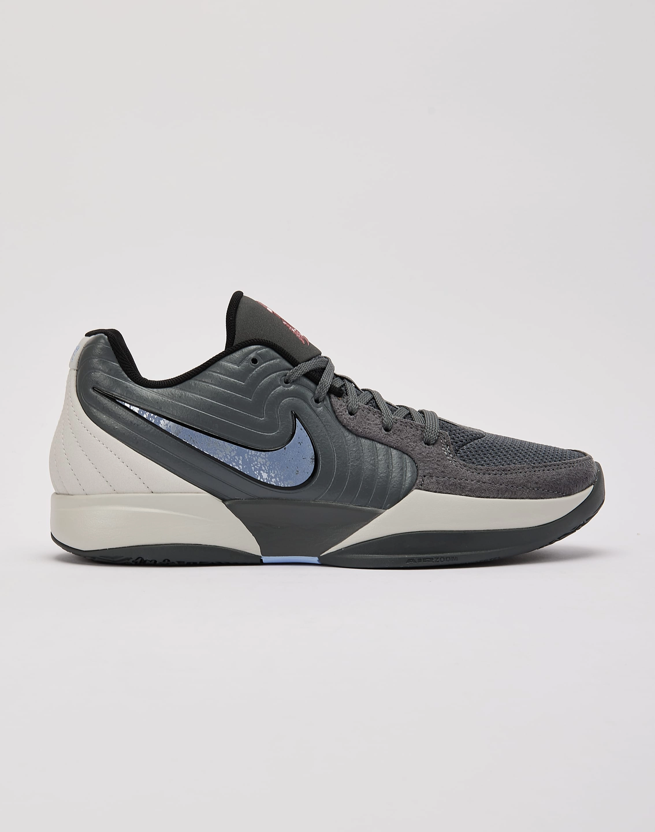 Military - inspired fashion Nike Ja 2 Fashion storage (wardrobes, hangers, etc.)