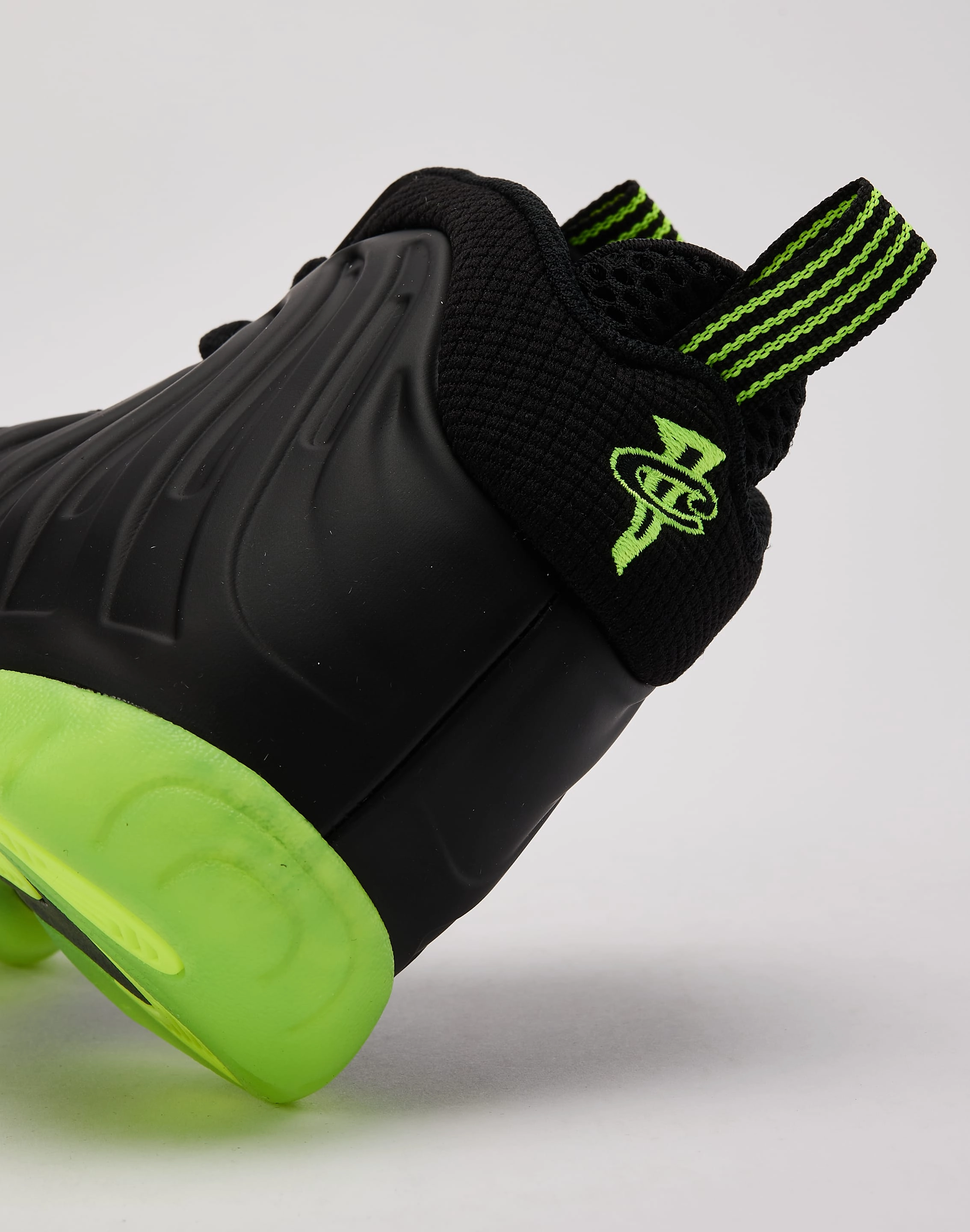 Nike Little Posite One 'Black Volt' Grade-School Fashion catalog