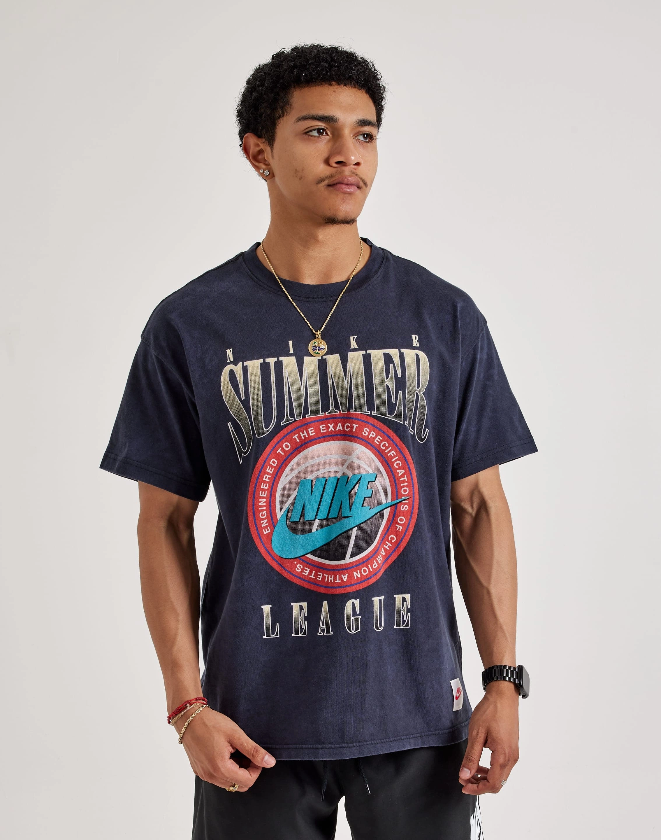 Nike Max90 Basketball Tee Minimalist fashion Sustainable fashion