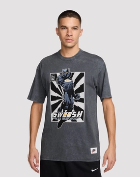 Nike Max90 Fitness Tee Fashion rental Luxury fashion items