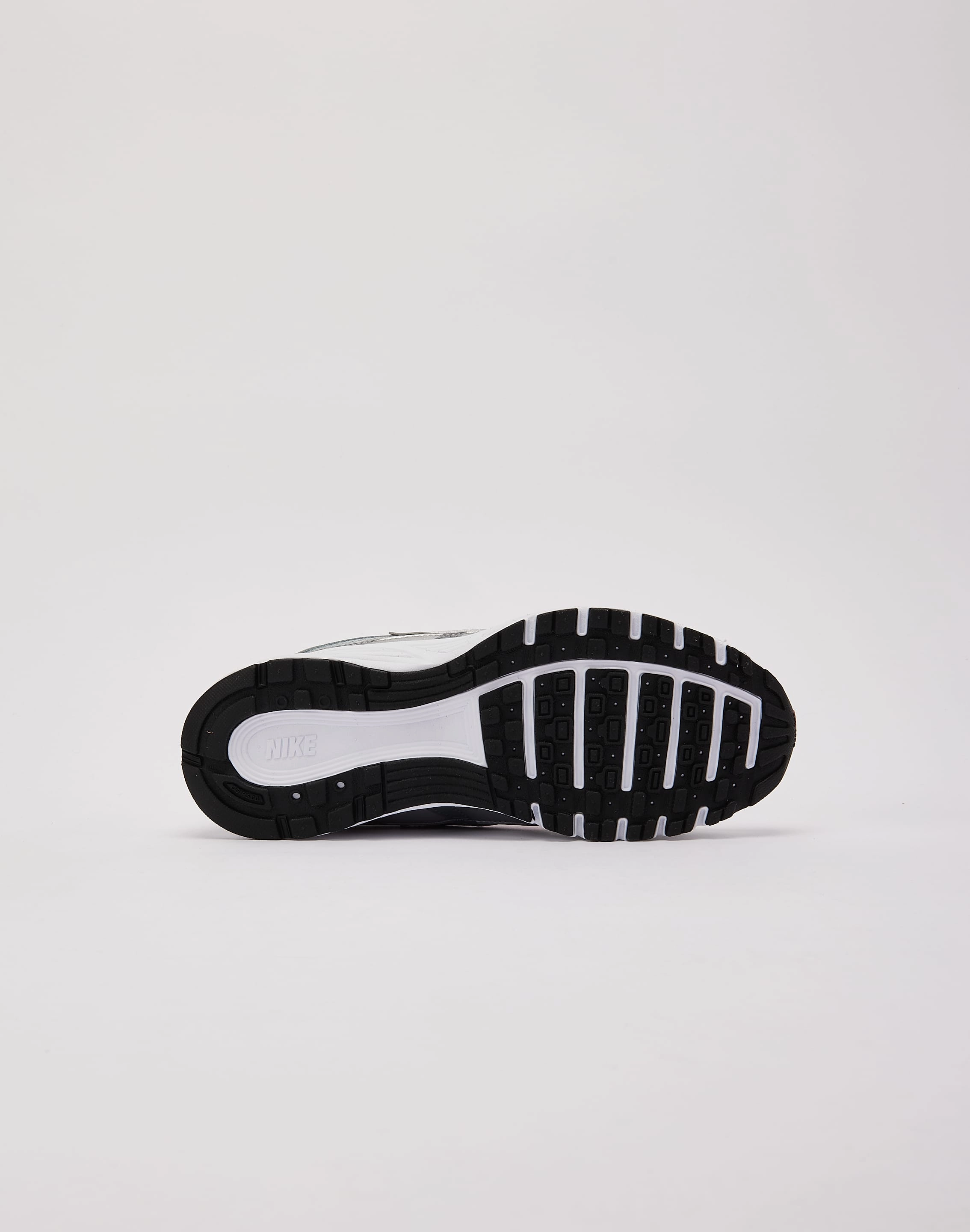 Nike P-6000 Grade-School Affordable fashion