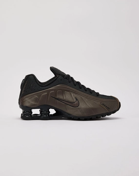Nike Shox R4 Fashionable options Clothing prices