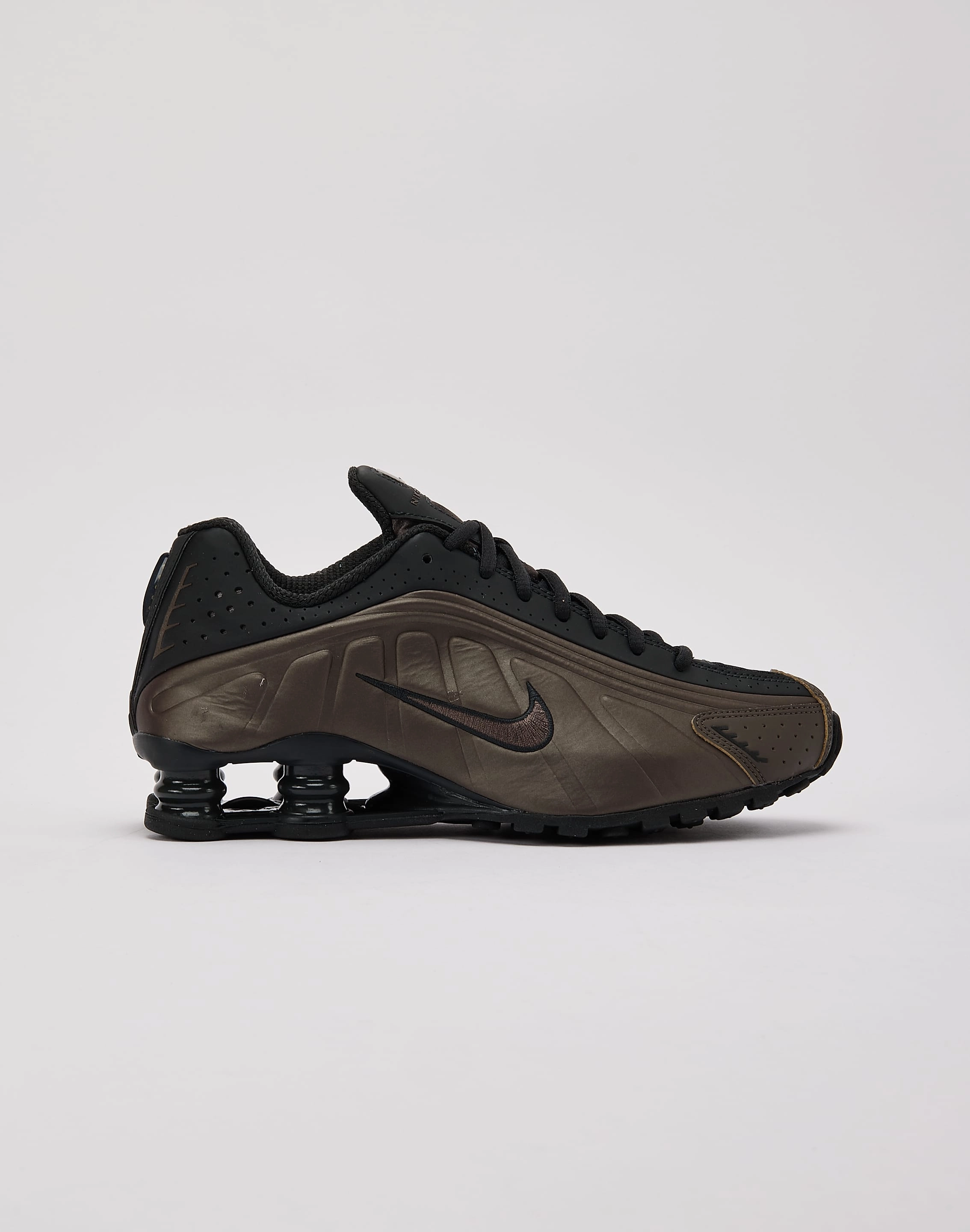 Nike Shox R4 Fashionable options Clothing prices