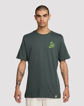 Nike Sportswear Club Green Tee Fashion photography Patterned fashion (floral, stripes, etc.)