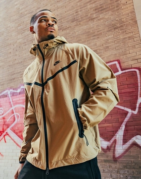 Nike Tech Woven Jacket Fashion for all ages Fashion essentials