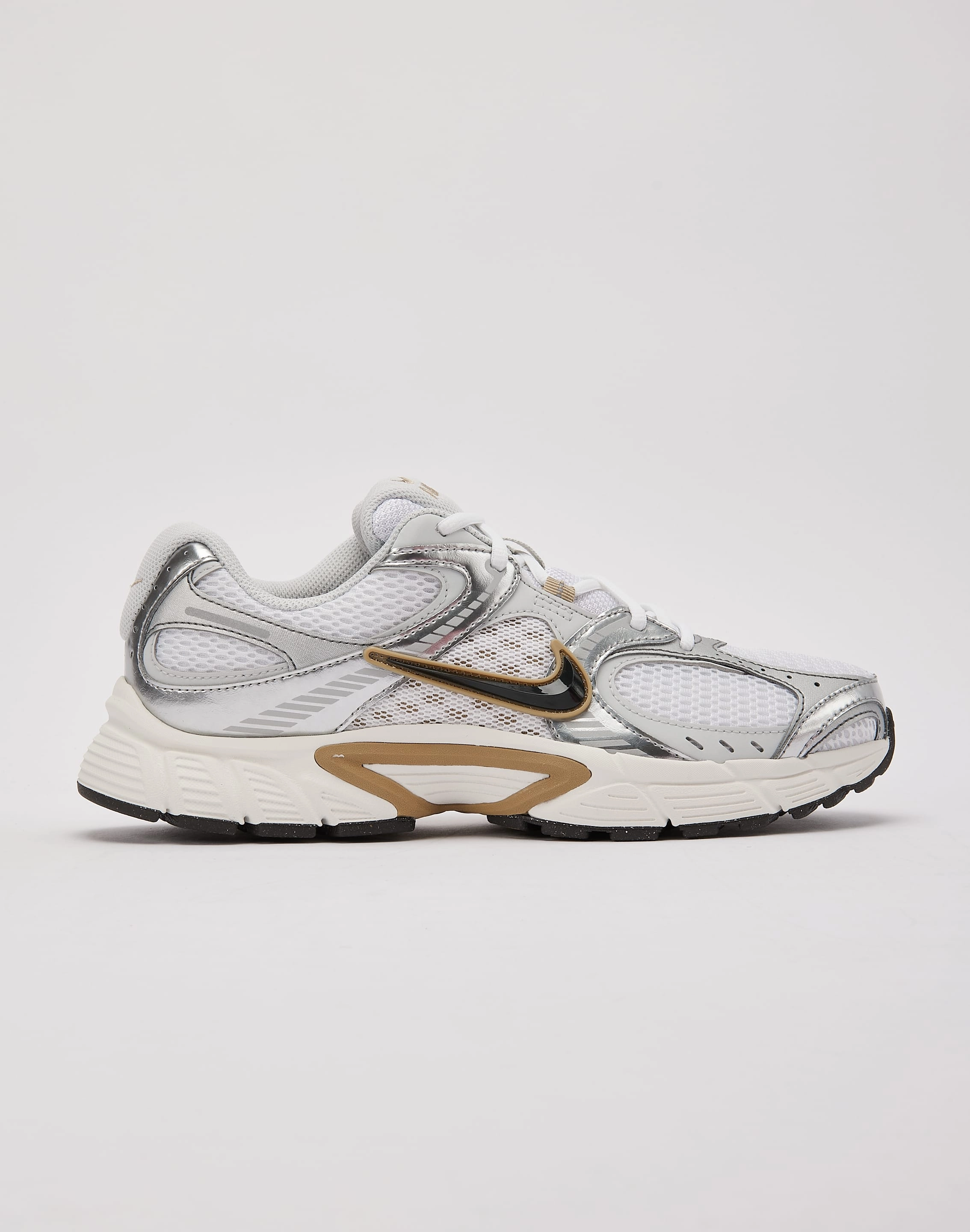 Nike V5 RNR Wardrobe staples Ethical fashion choices