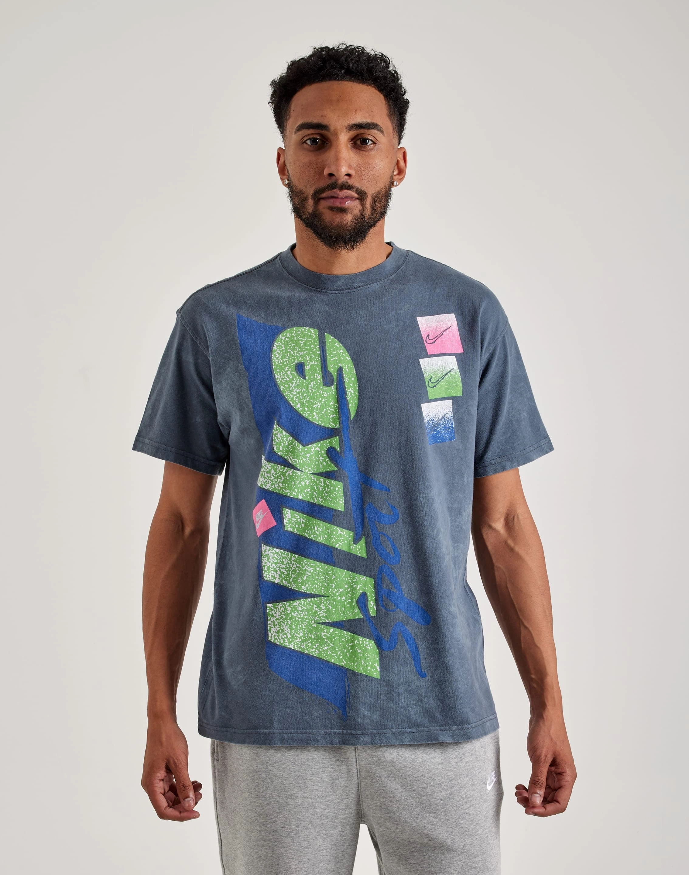 Nike Vintage '90s Tee Fashion inspiration Runway fashion