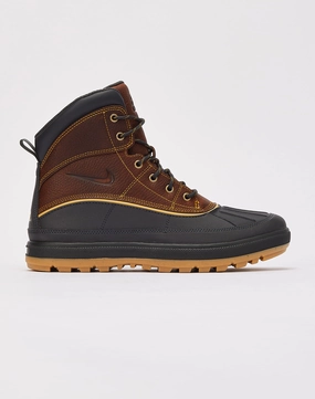 Nike Woodside 2 High ACG Boots Fashion for all ages Minimalist fashion