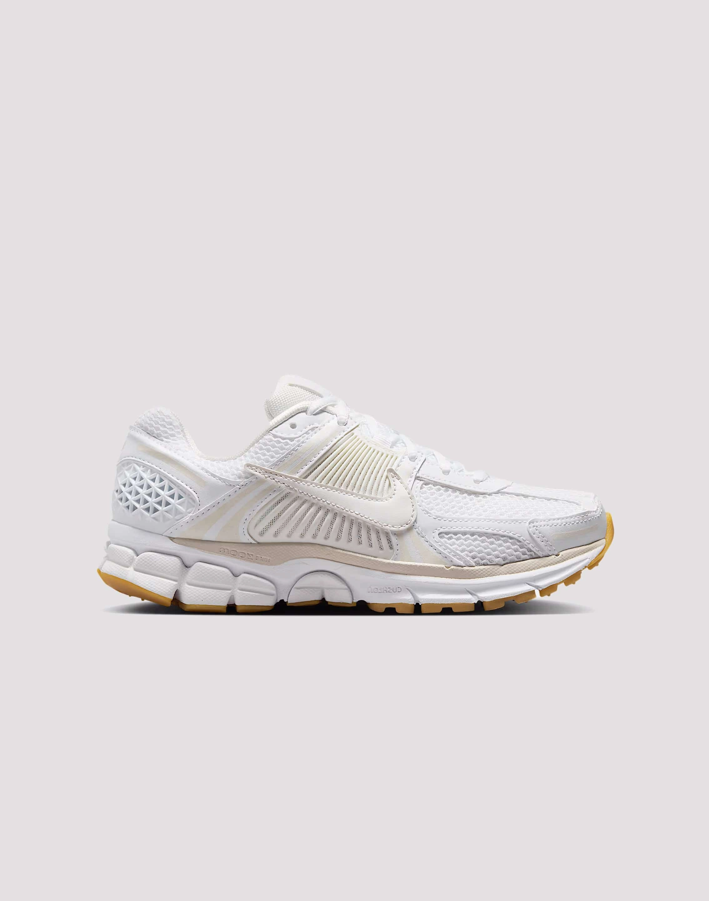 Nike Zoom Vomero 5 Fashionable options Organic fashion products