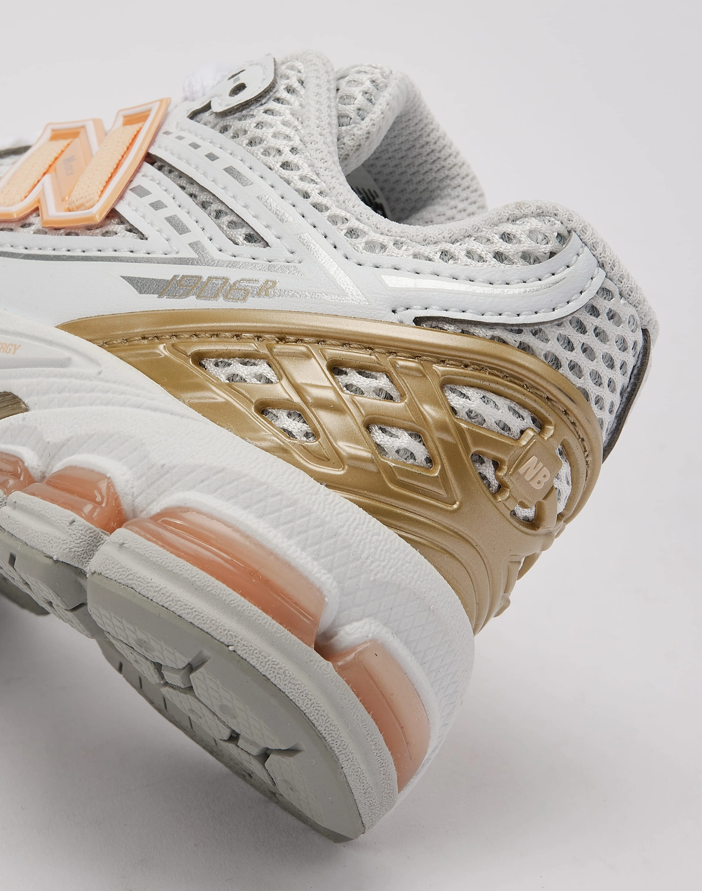 Organic fashion products New Balance 1906R Pre-School
