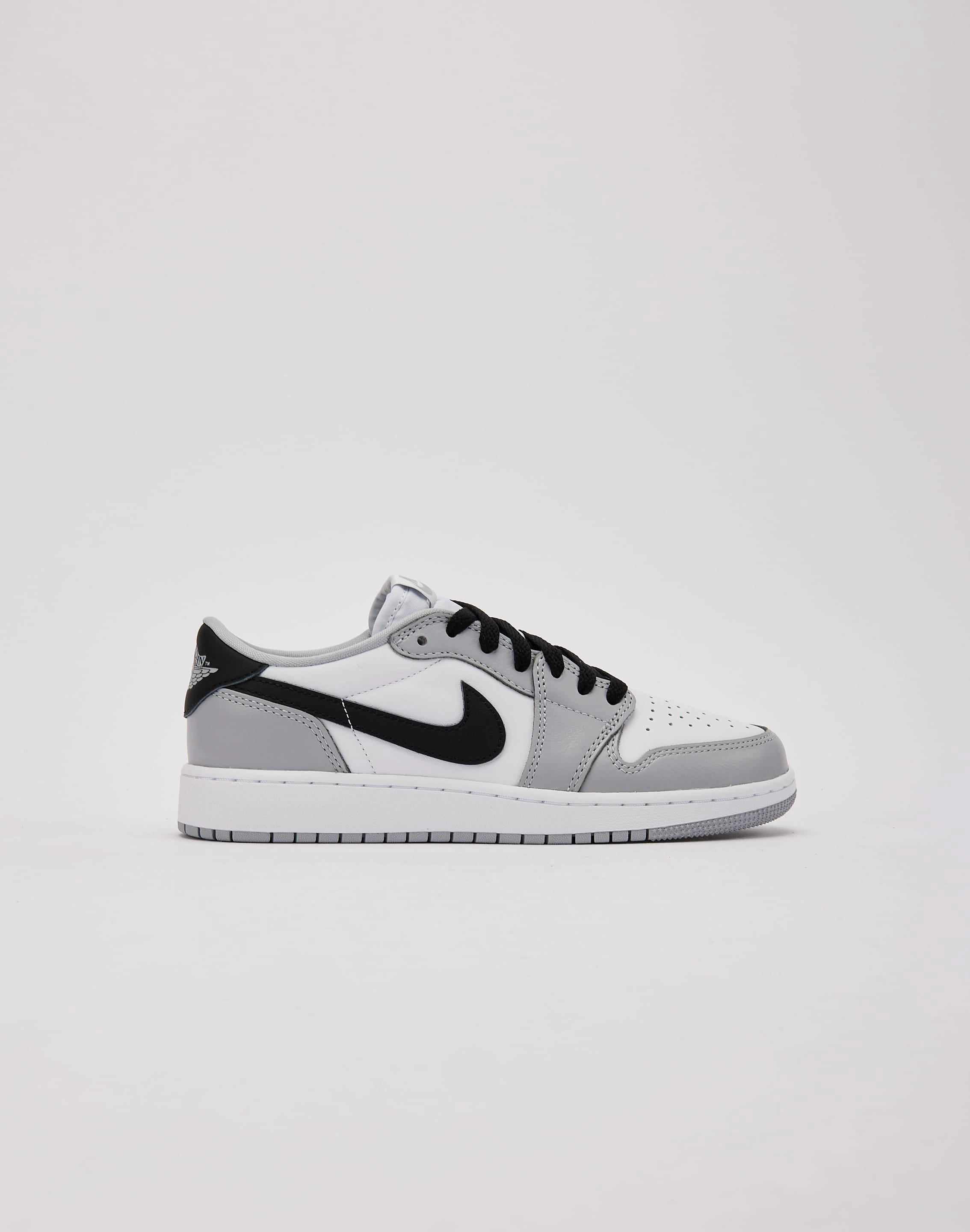 Fashion care (washing, ironing, etc.) Jordan Air Jordan 1 Retro Low OG 'Wolf Grey?Grade-School Stylish products
