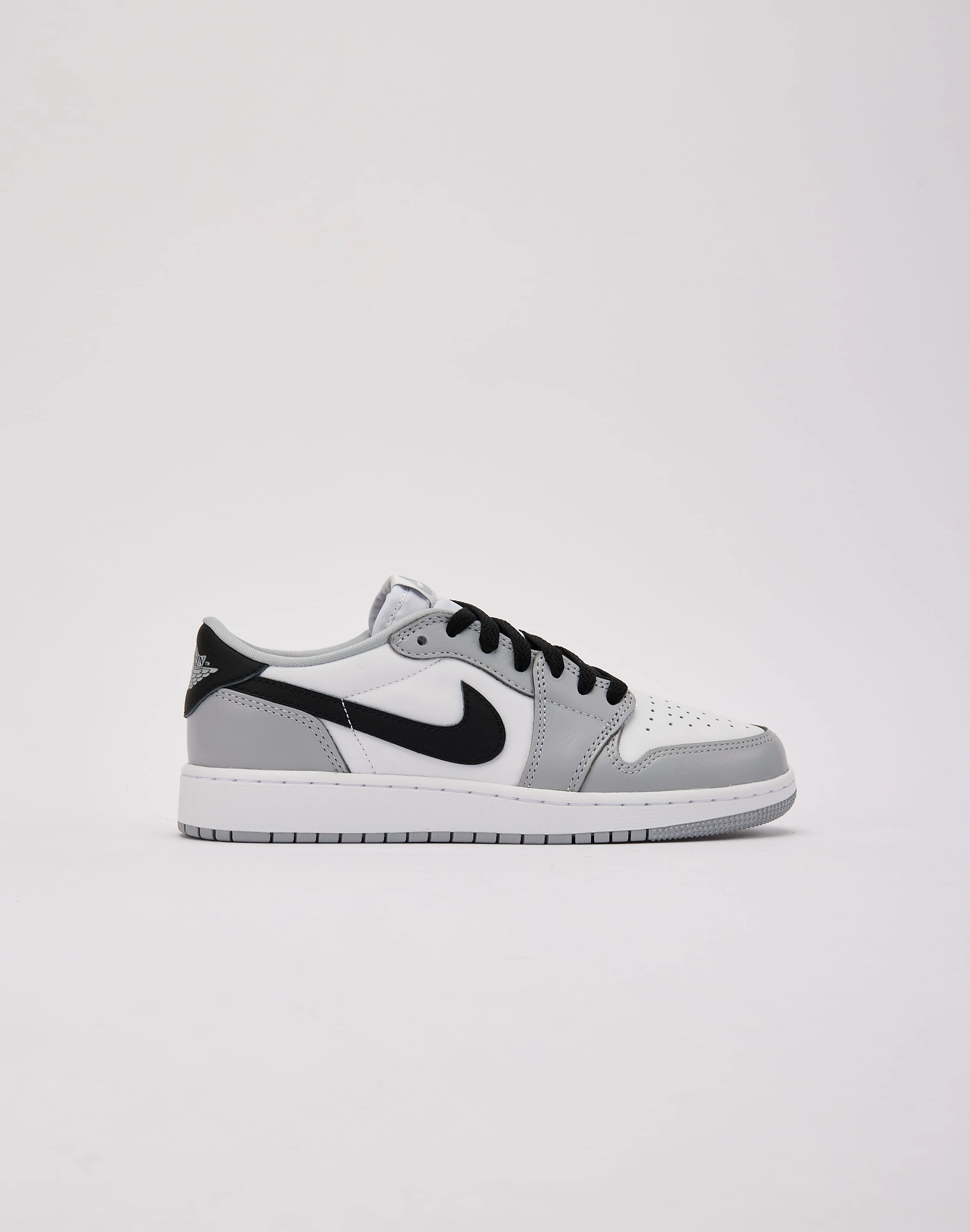 Outerwear options Jordan Air Jordan 1 Retro Low OG 'Wolf Grey?Grade-School Minimalist fashion