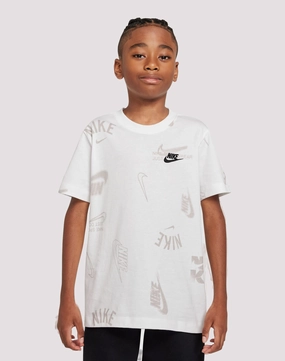 Outerwear options Nike Club Energy Tee Grade-School Fashion for all ages